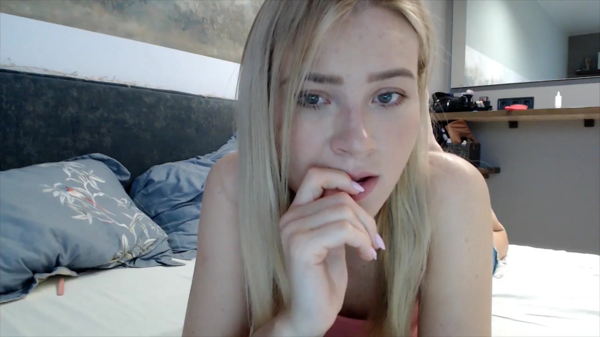 Gallery image thumbnail from fiancee's myfreecams stream on, 03/20/2026, 05:46 image 18 of 20