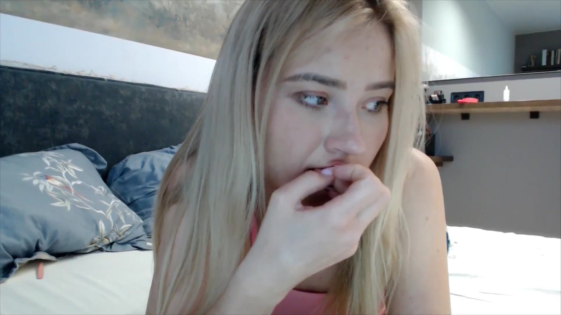 Gallery image thumbnail from fiancee's myfreecams stream on, 03/20/2026, 05:46 image 4 of 20