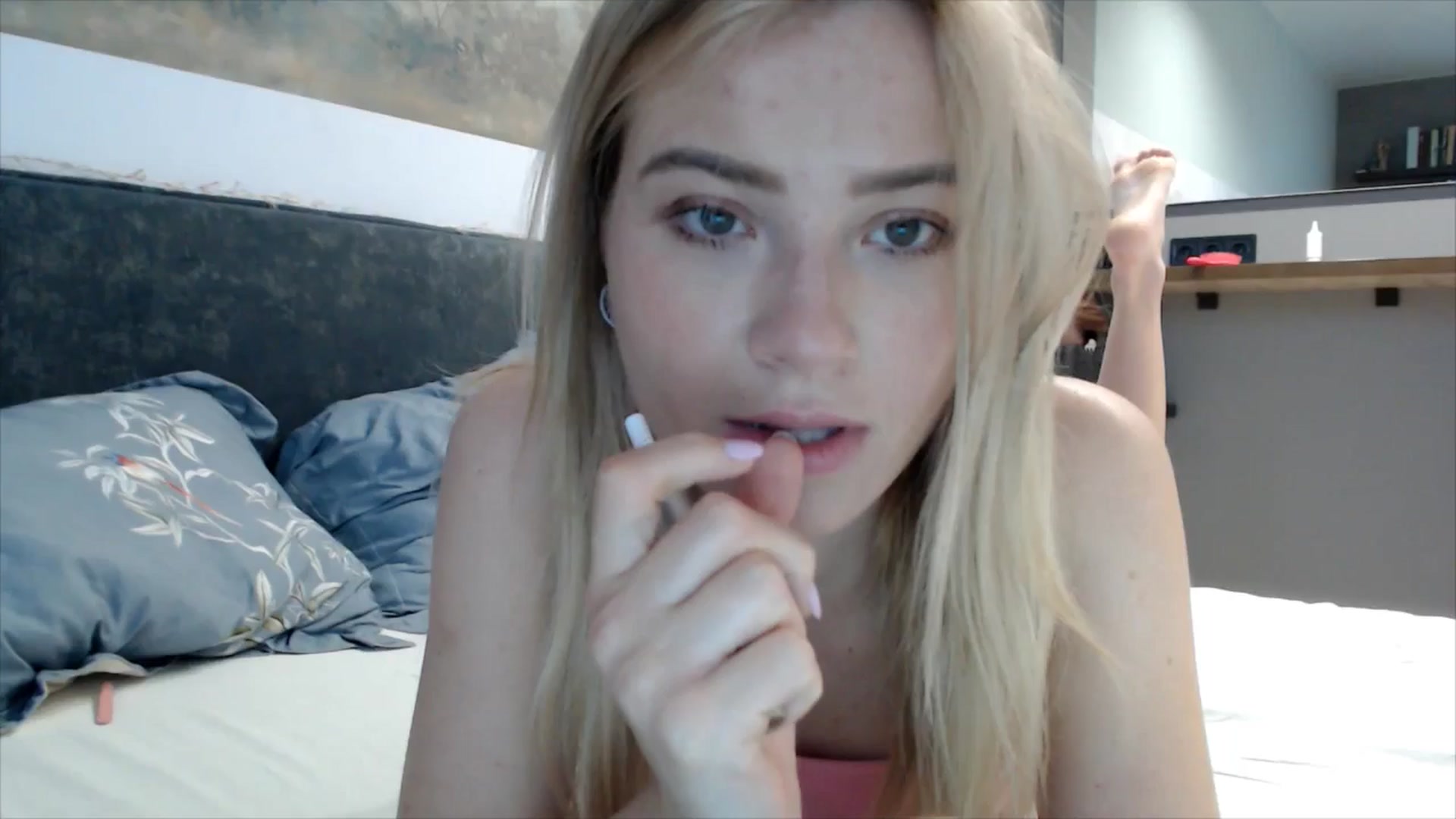 Gallery image thumbnail from fiancee's myfreecams stream on, 03/20/2026, 05:46 image 1 of 20