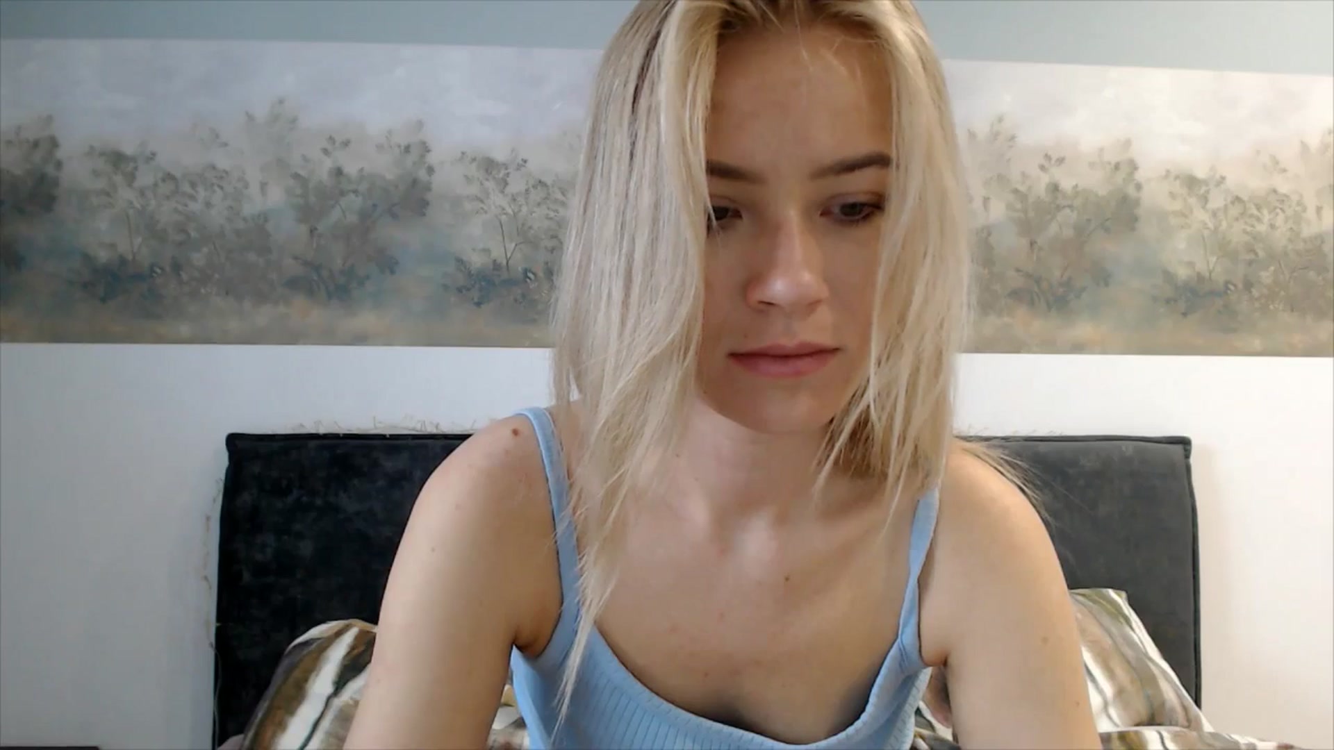 Gallery image thumbnail from fiancee's myfreecams stream on, 03/31/2026, 06:32 image 15 of 20