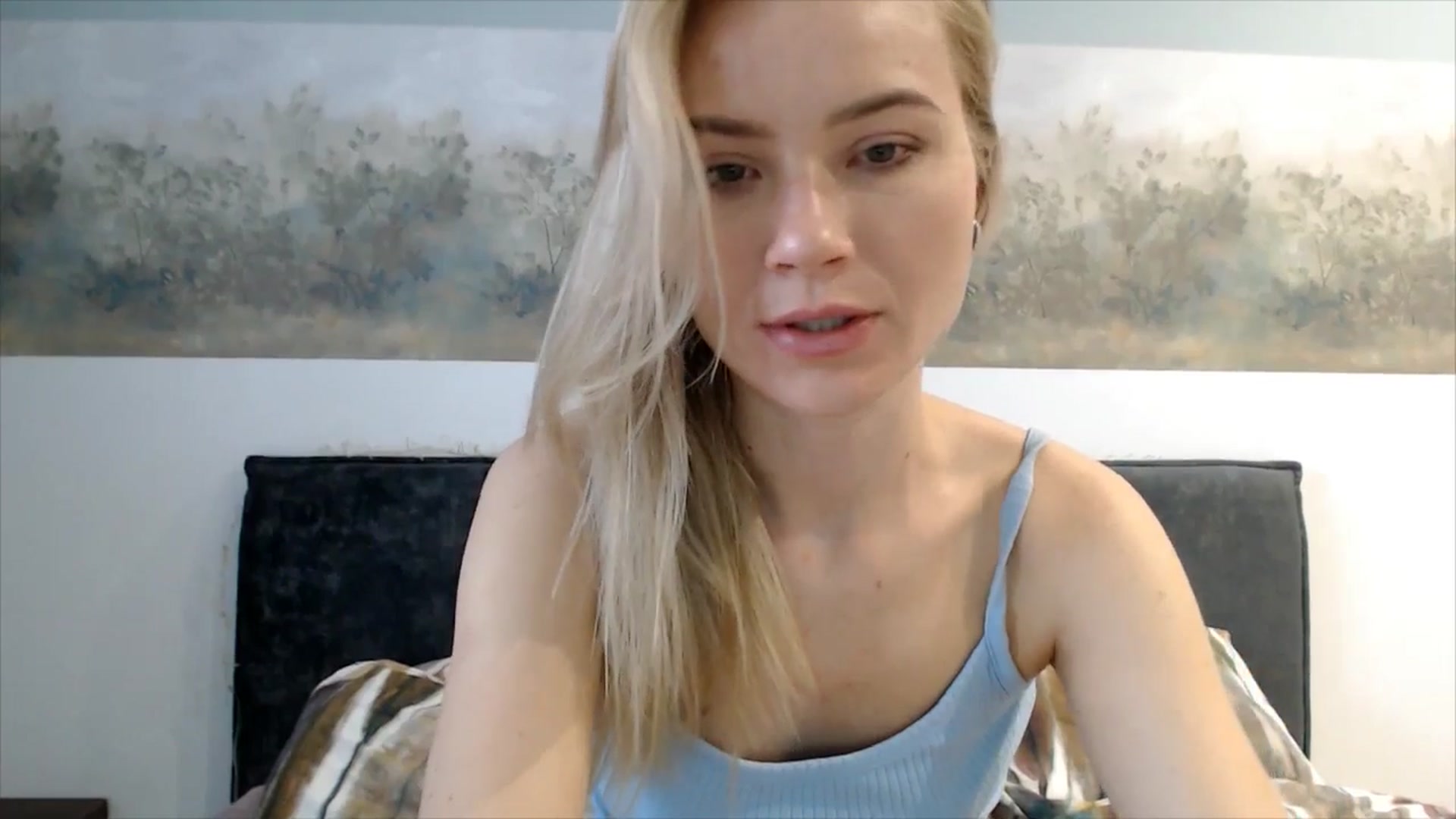 Gallery image thumbnail from fiancee's myfreecams stream on, 03/31/2026, 06:32 image 9 of 20