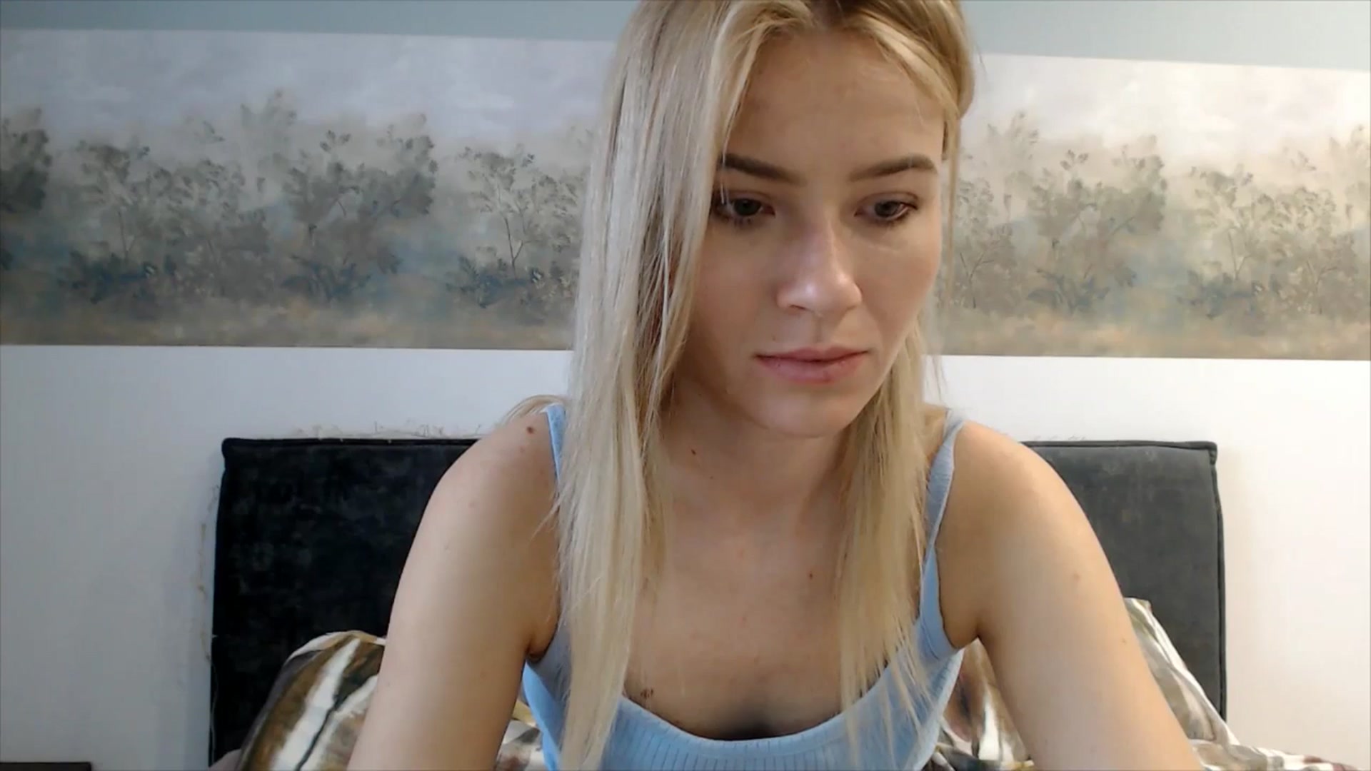 Gallery image thumbnail from fiancee's myfreecams stream on, 03/31/2026, 06:32 image 7 of 20