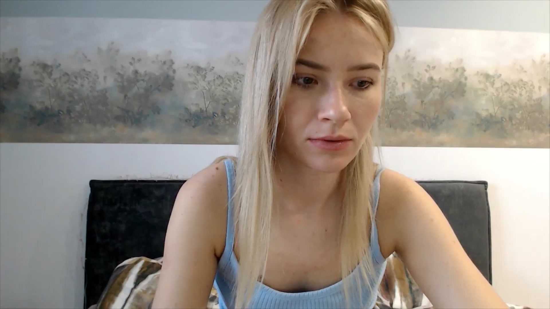 Gallery image thumbnail from fiancee's myfreecams stream on, 03/31/2026, 06:32 image 4 of 20