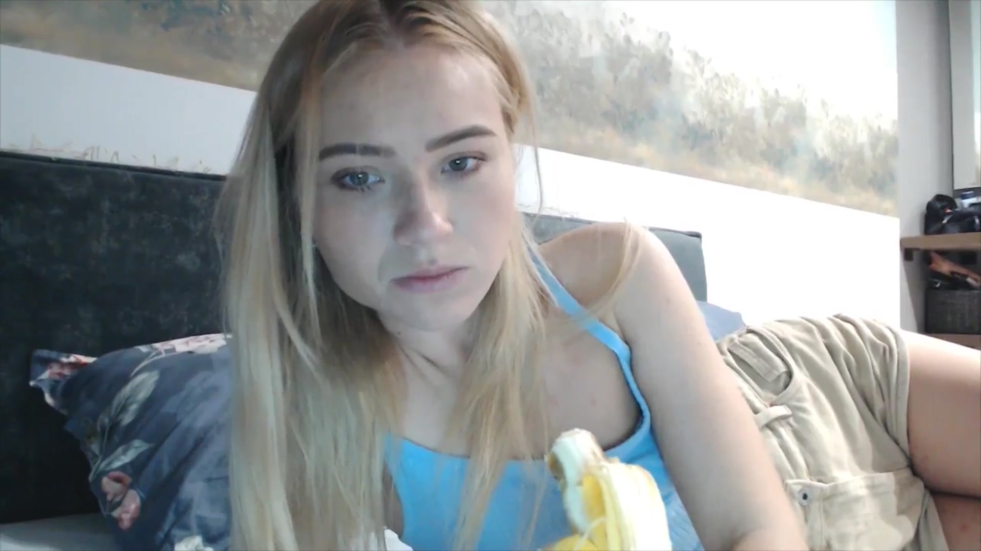 Gallery image thumbnail from fiancee's myfreecams stream on, 04/04/2026, 23:39 image 2 of 20