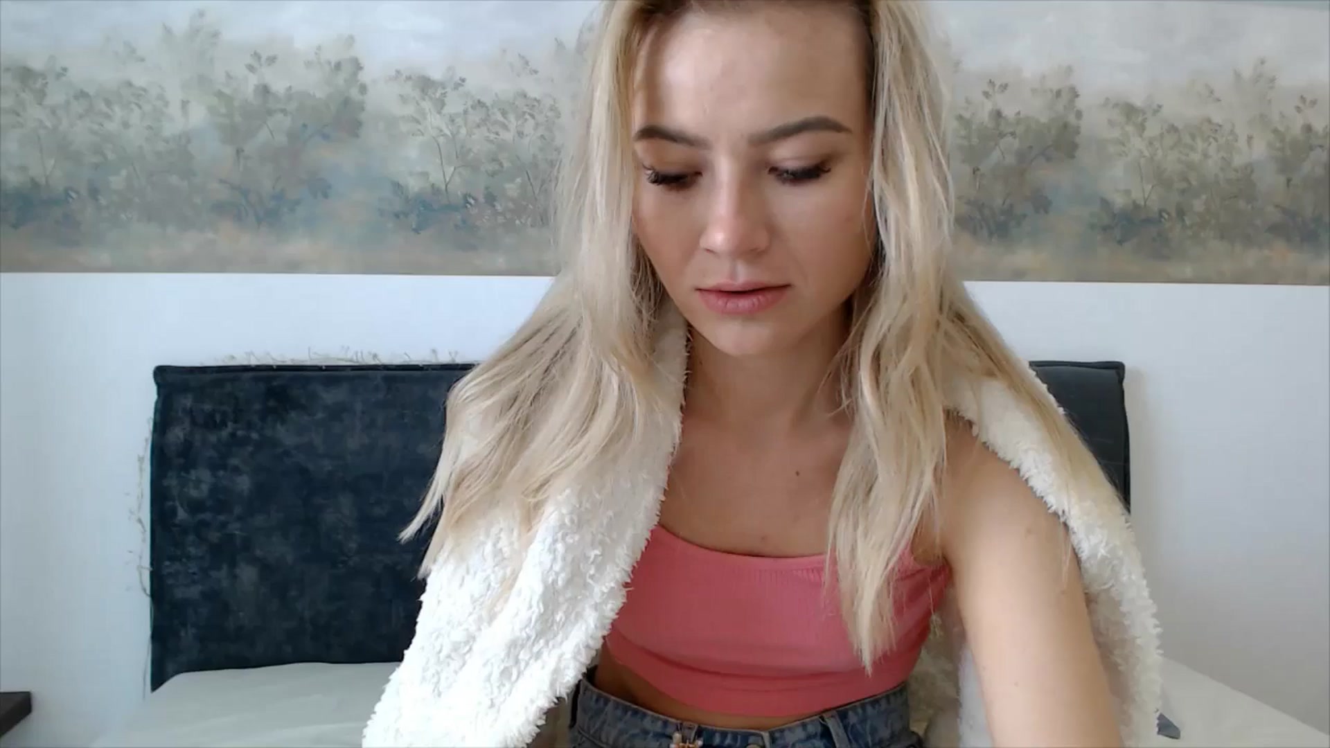 Gallery image thumbnail from fiancee's myfreecams stream on, 04/20/2026, 04:49 image 11 of 20