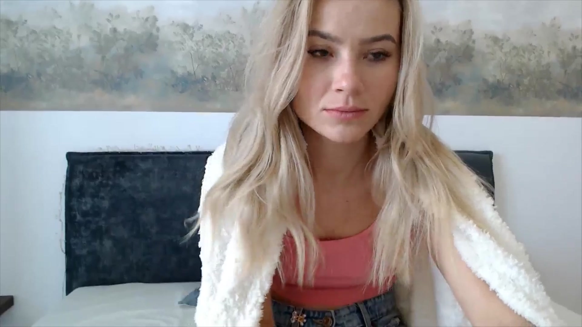 Gallery image thumbnail from fiancee's myfreecams stream on, 04/20/2026, 04:49 image 8 of 20