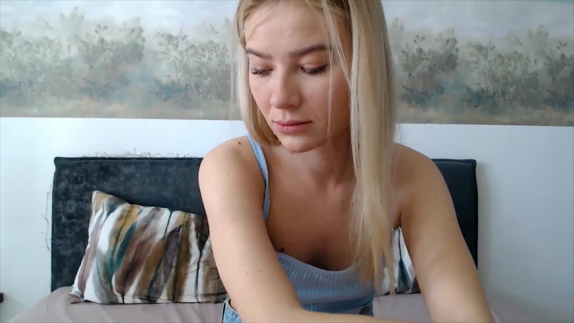 Gallery image thumbnail from fiancee's myfreecams stream on, 04/27/2026, 04:20 image 4 of 20