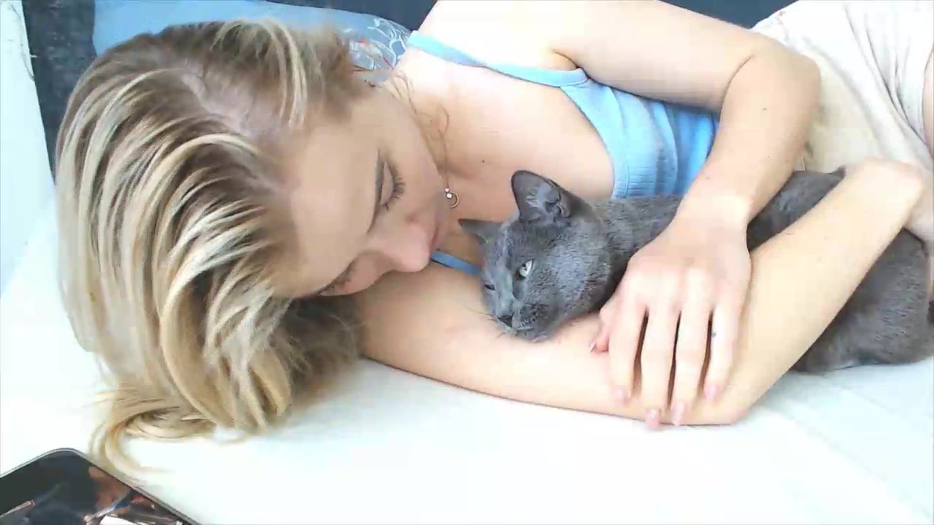 Gallery image thumbnail from fiancee's myfreecams stream on, 05/15/2026, 07:05 image 4 of 20