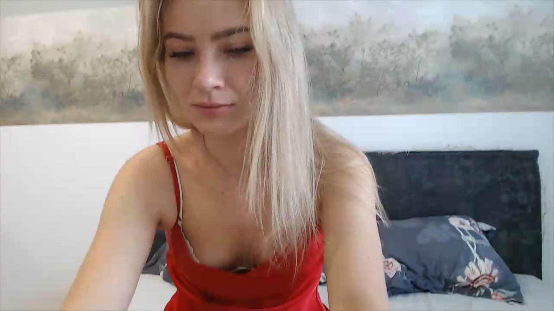 Gallery image thumbnail from fiancee's myfreecams stream on, 05/19/2026, 06:35 image 17 of 20