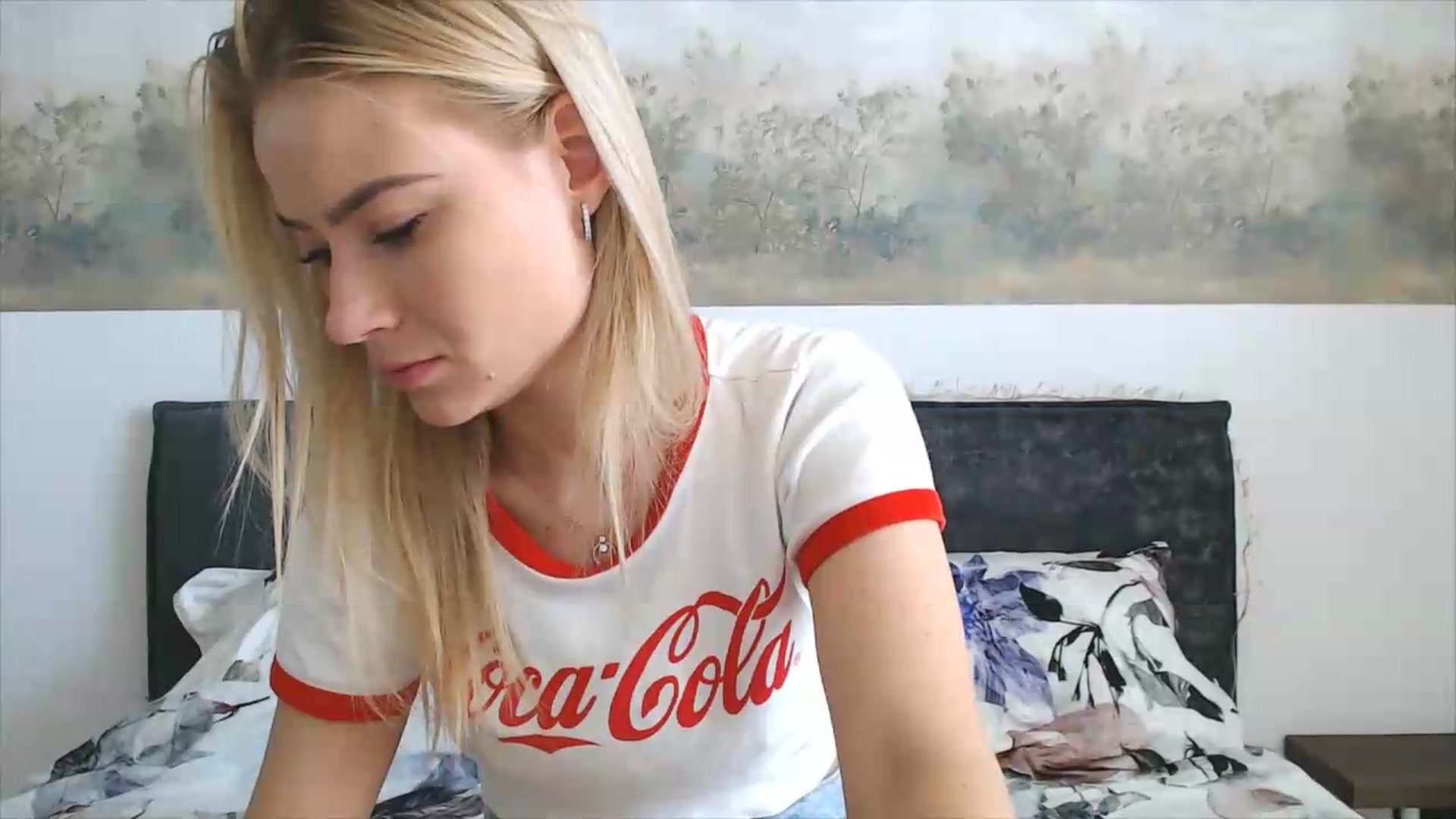 Gallery image thumbnail from fiancee's myfreecams stream on, 05/22/2026, 05:08 image 16 of 20