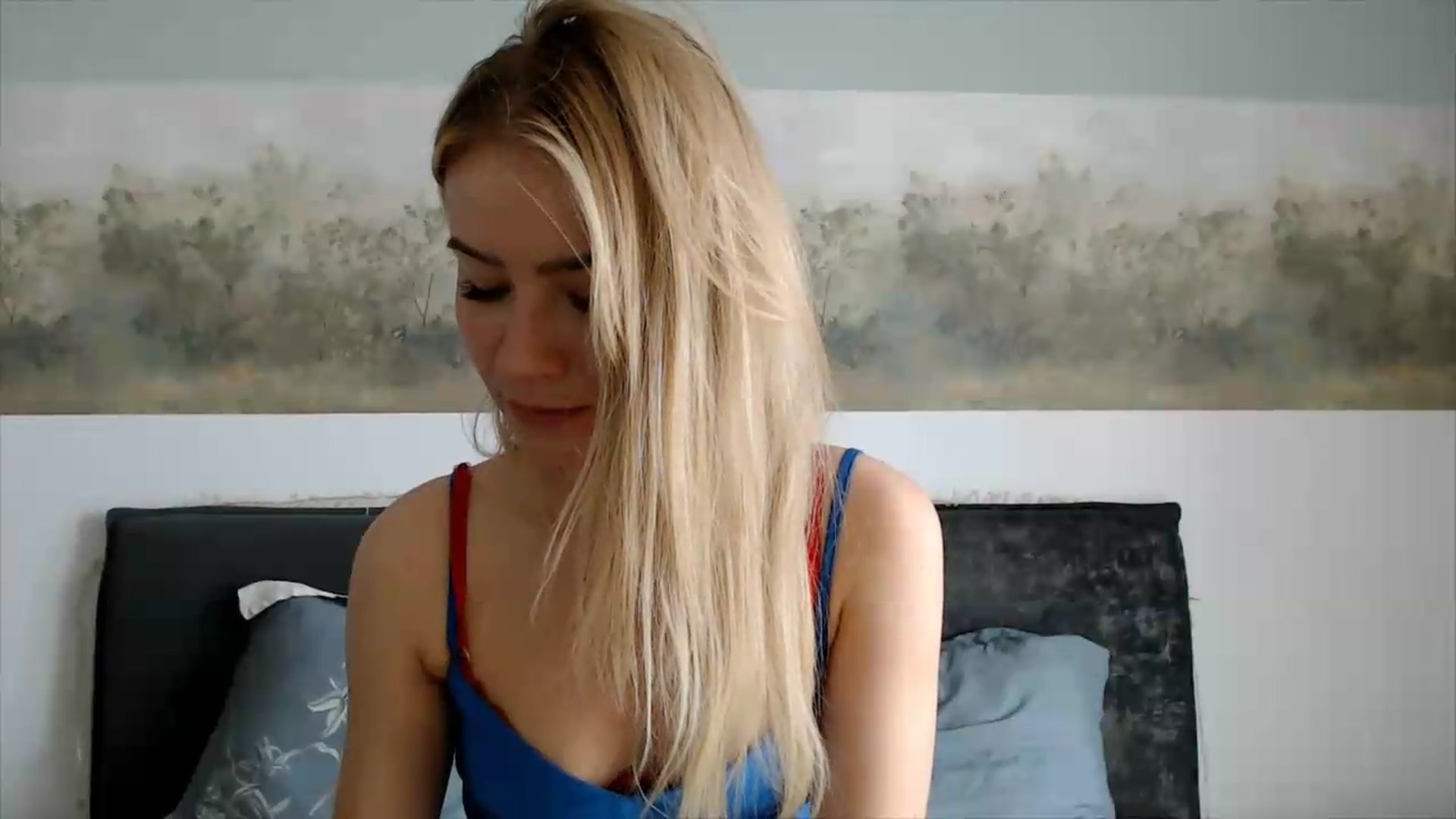 Gallery image thumbnail from fiancee's myfreecams stream on, 05/29/2026, 06:43 image 12 of 20