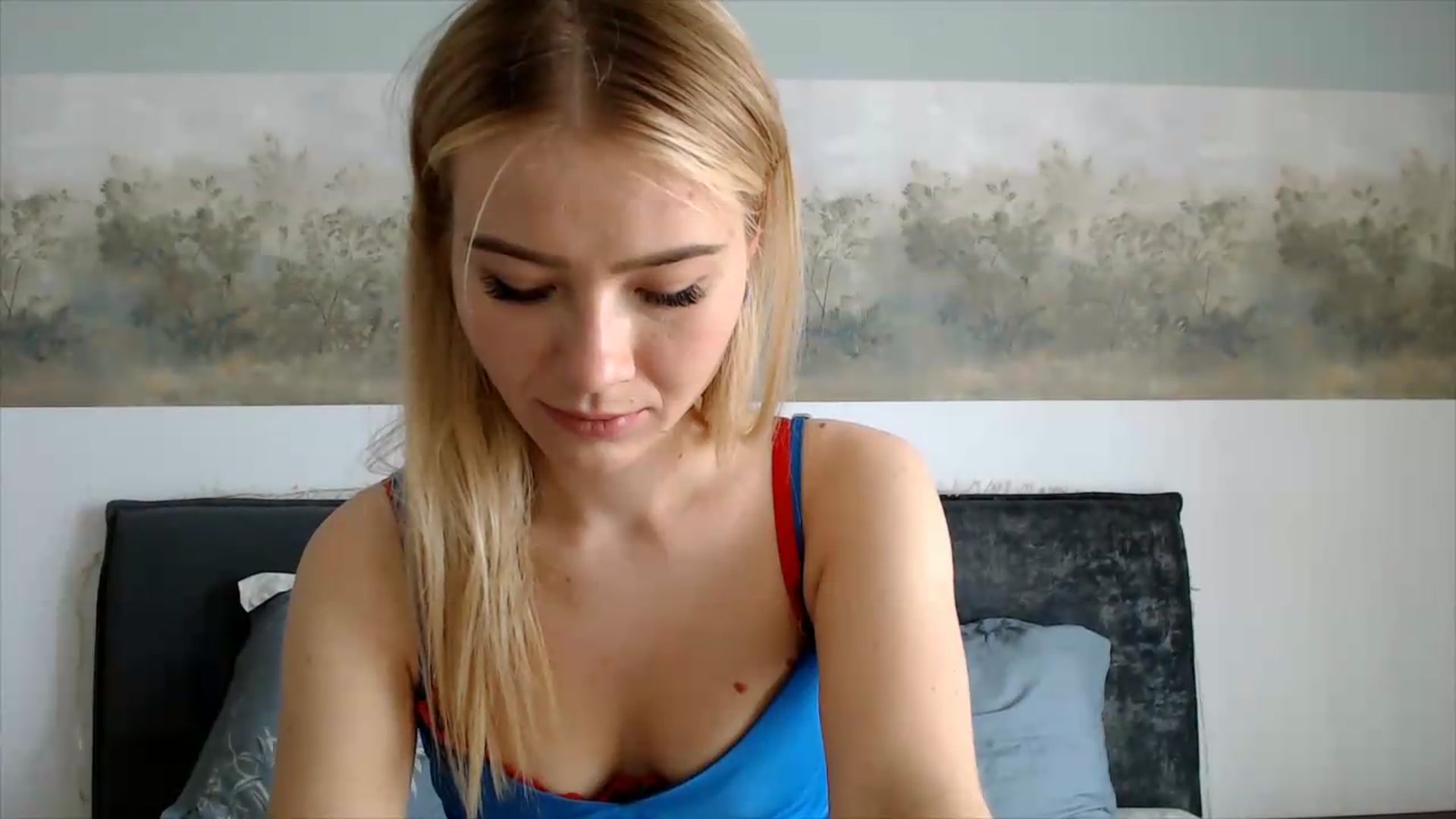 Gallery image thumbnail from fiancee's myfreecams stream on, 05/29/2026, 06:43 image 2 of 20