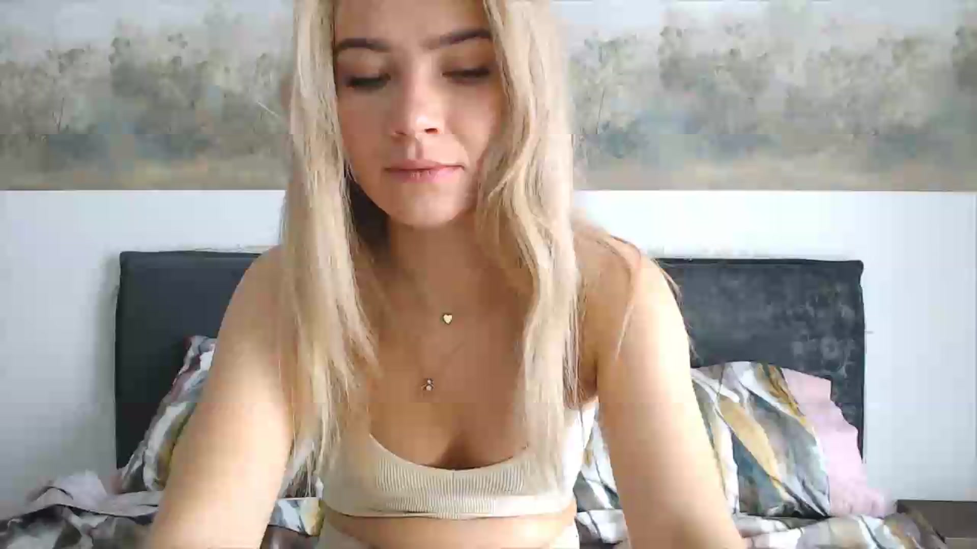 Gallery image thumbnail from fiancee's myfreecams stream on, 05/30/2026, 10:03 image 1 of 20