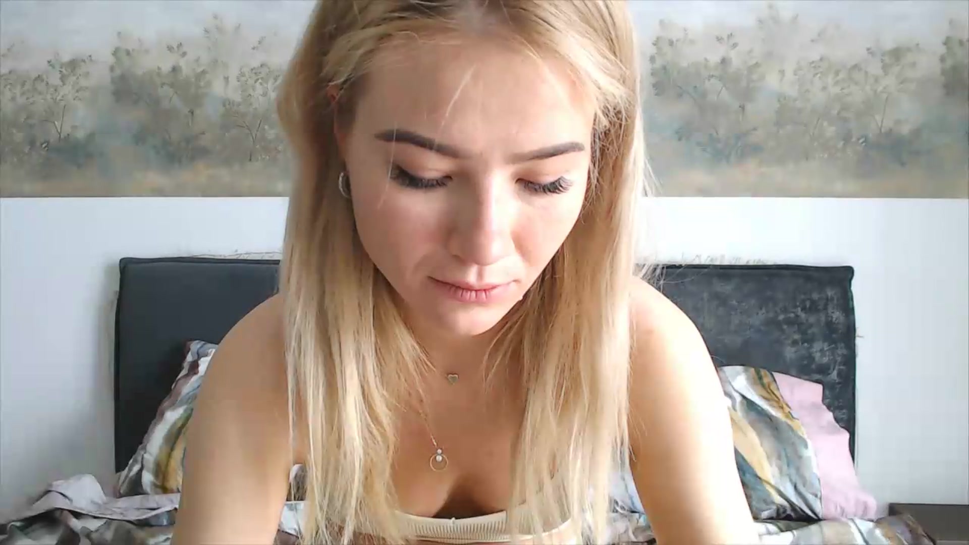 Gallery image thumbnail from fiancee's myfreecams stream on, 05/30/2026, 10:03 image 3 of 20