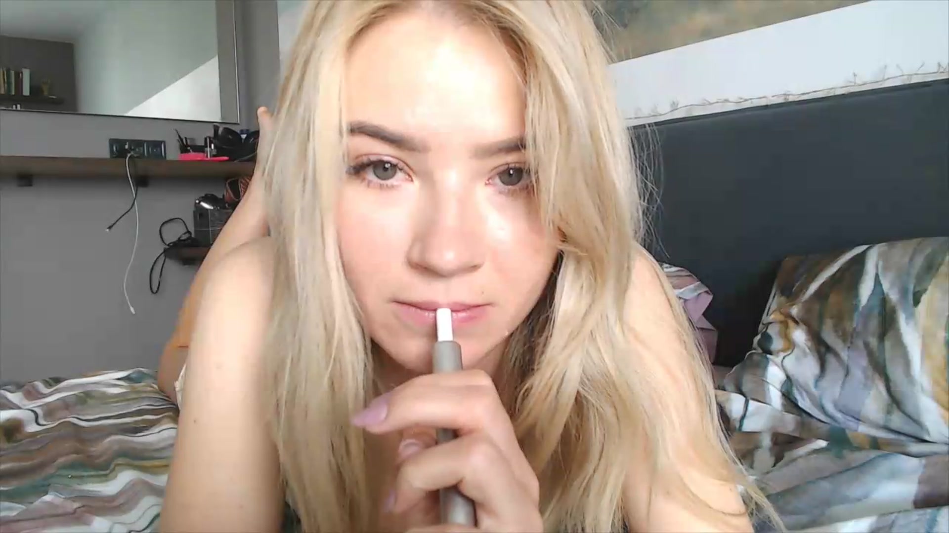 Gallery image thumbnail from fiancee's myfreecams stream on, 05/30/2026, 10:03 image 16 of 20