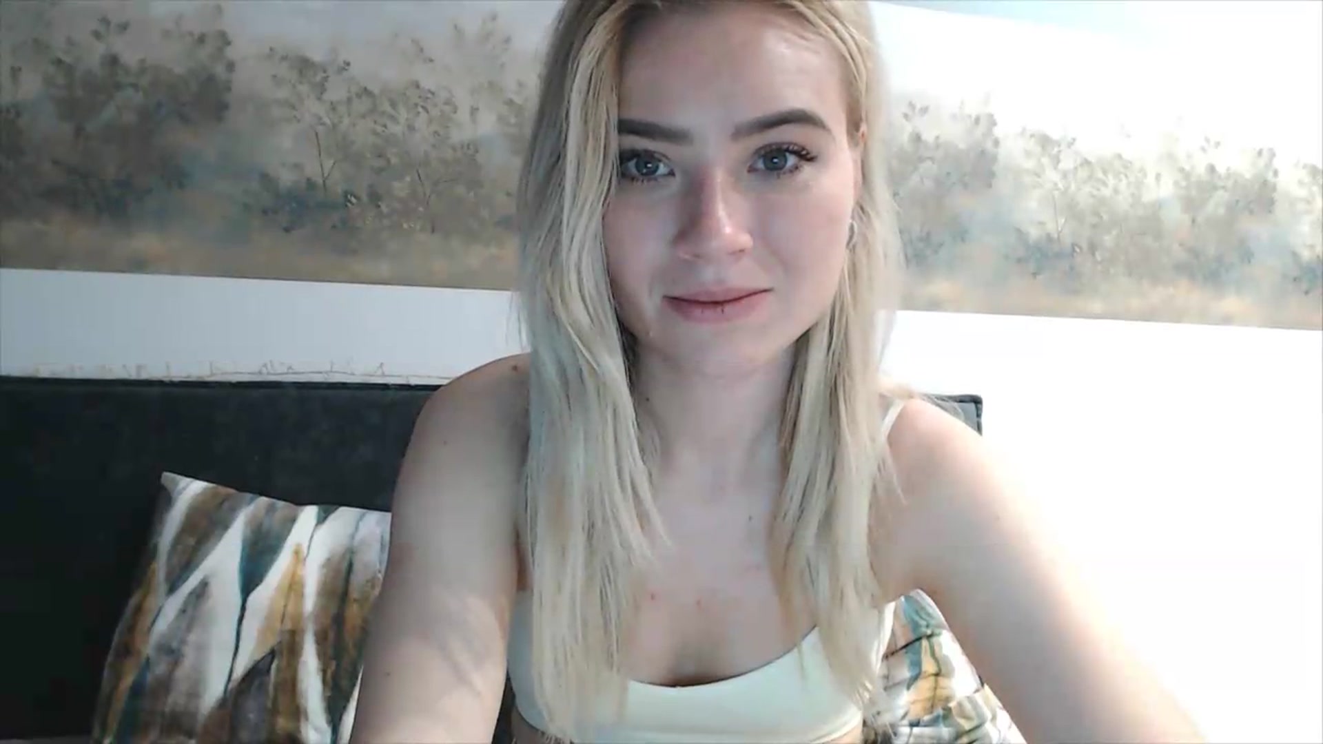 Gallery image thumbnail from fiancee's myfreecams stream on, 05/31/2026, 18:04 image 2 of 20