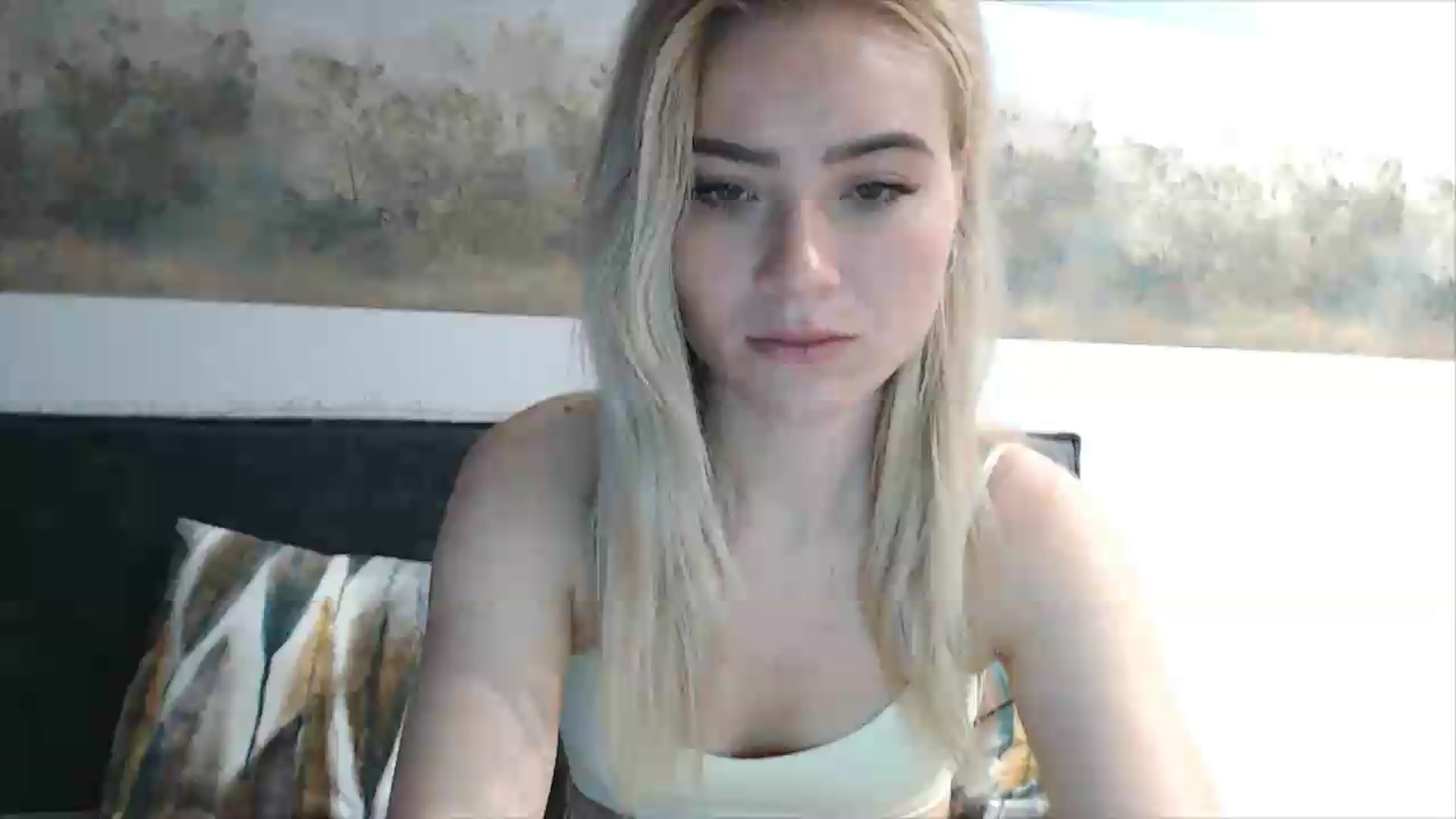 Gallery image thumbnail from fiancee's myfreecams stream on, 05/31/2026, 18:04 image 1 of 20