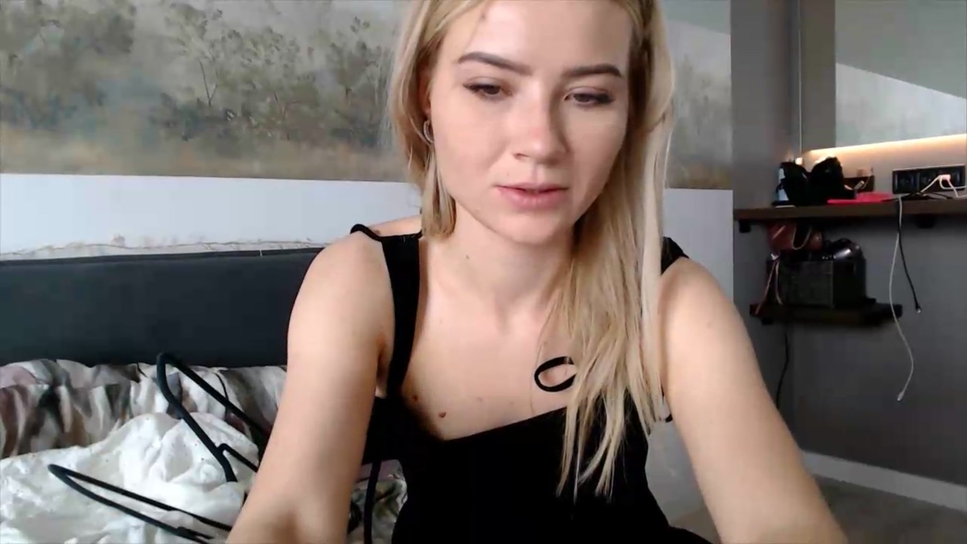 Gallery image thumbnail from fiancee's myfreecams stream on, 06/01/2026, 07:17 image 7 of 20