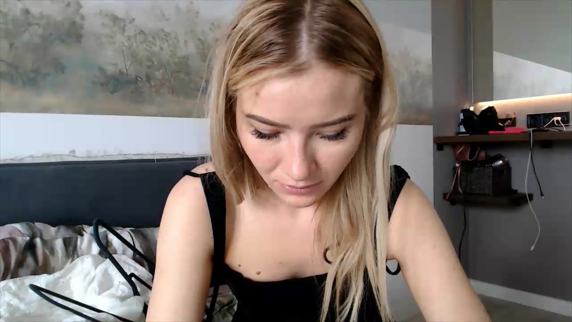 Gallery image thumbnail from fiancee's myfreecams stream on, 06/01/2026, 07:17 image 20 of 20