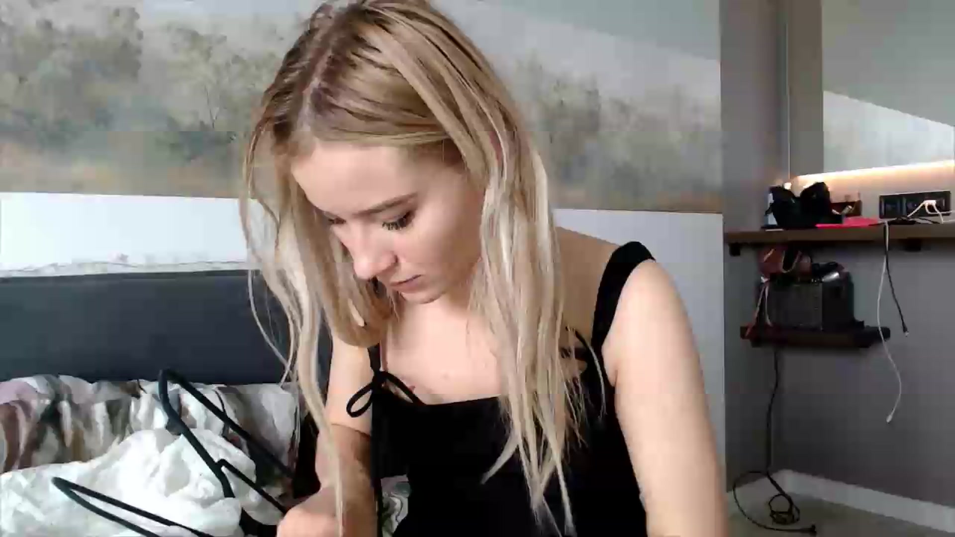 Gallery image thumbnail from fiancee's myfreecams stream on, 06/01/2026, 07:17 image 1 of 20
