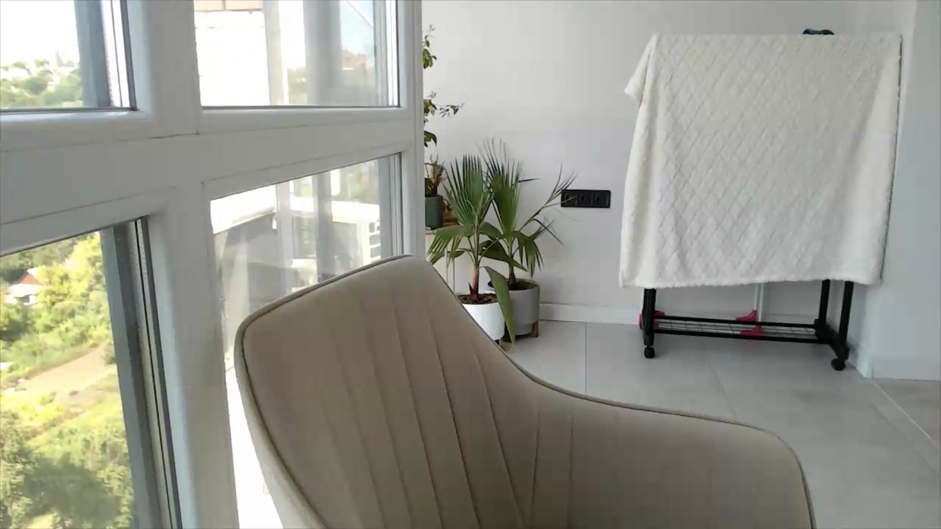 Gallery image thumbnail from fiancee's myfreecams stream on, 06/11/2026, 07:17 image 15 of 20