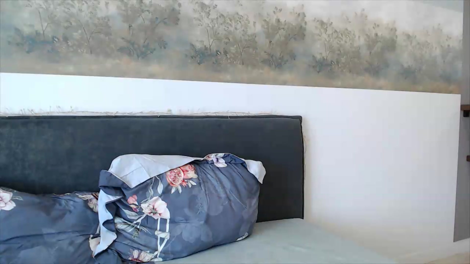 Gallery image thumbnail from fiancee's myfreecams stream on, 06/19/2026, 05:27 image 11 of 20