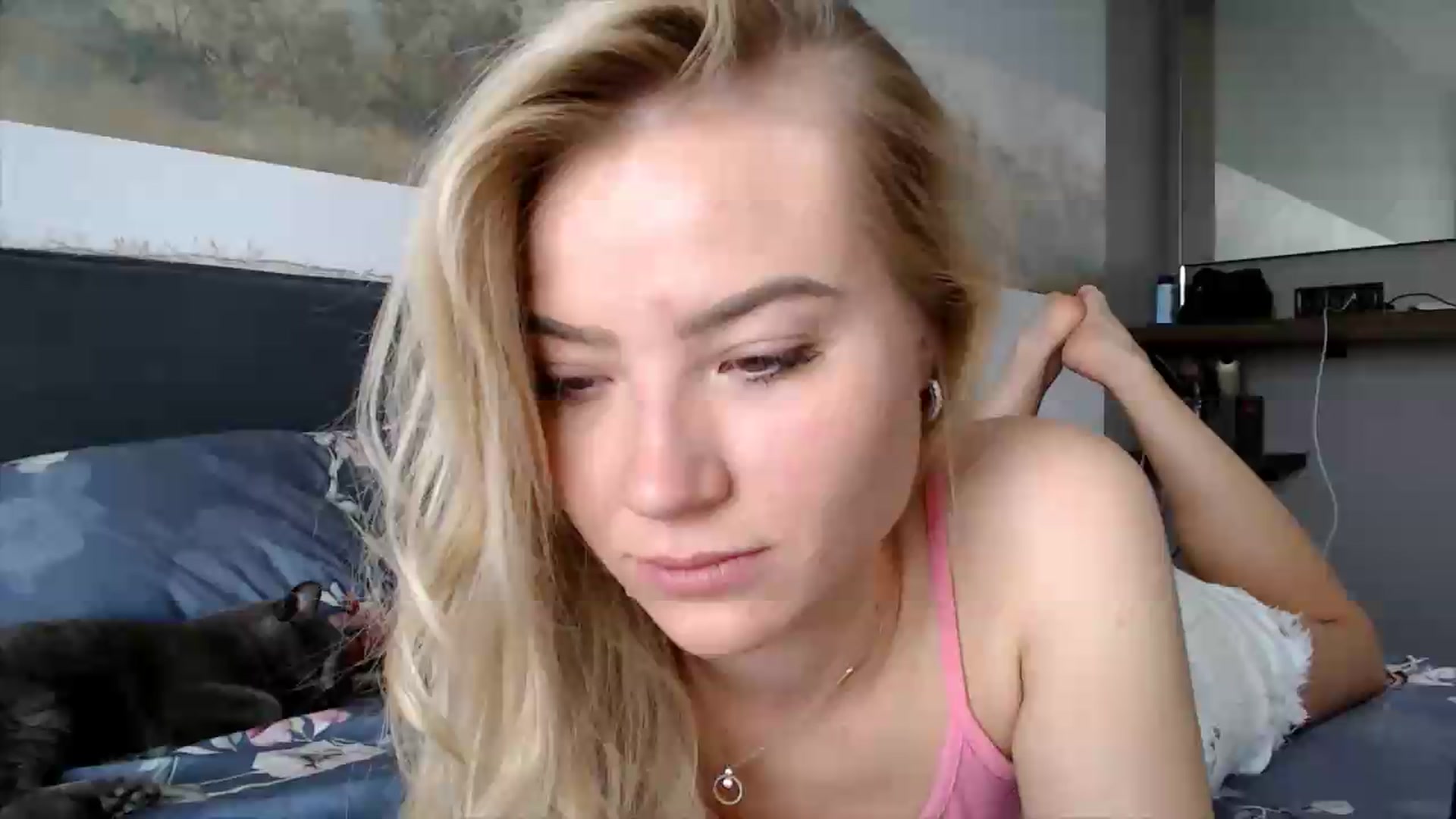 Gallery image thumbnail from fiancee's myfreecams stream on, 06/20/2026, 06:49 image 15 of 20