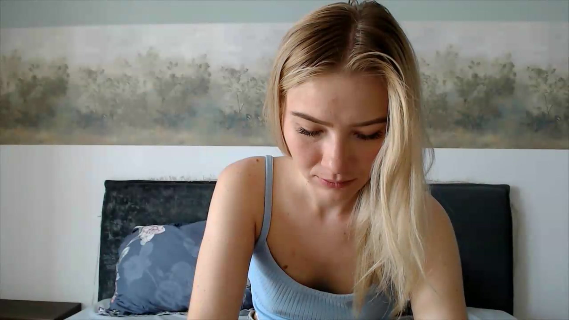 Gallery image thumbnail from fiancee's myfreecams stream on, 06/22/2026, 05:22 image 2 of 20