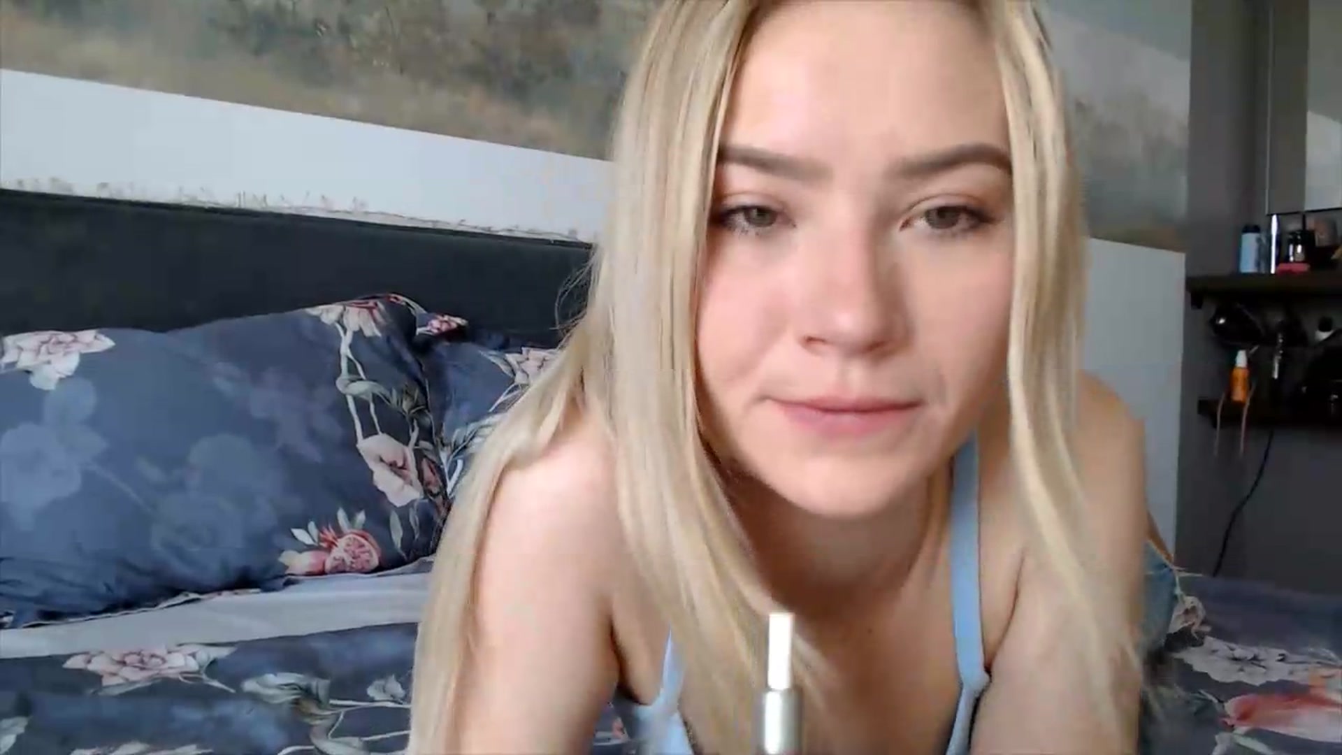 Gallery image thumbnail from fiancee's myfreecams stream on, 06/22/2026, 05:22 image 16 of 20