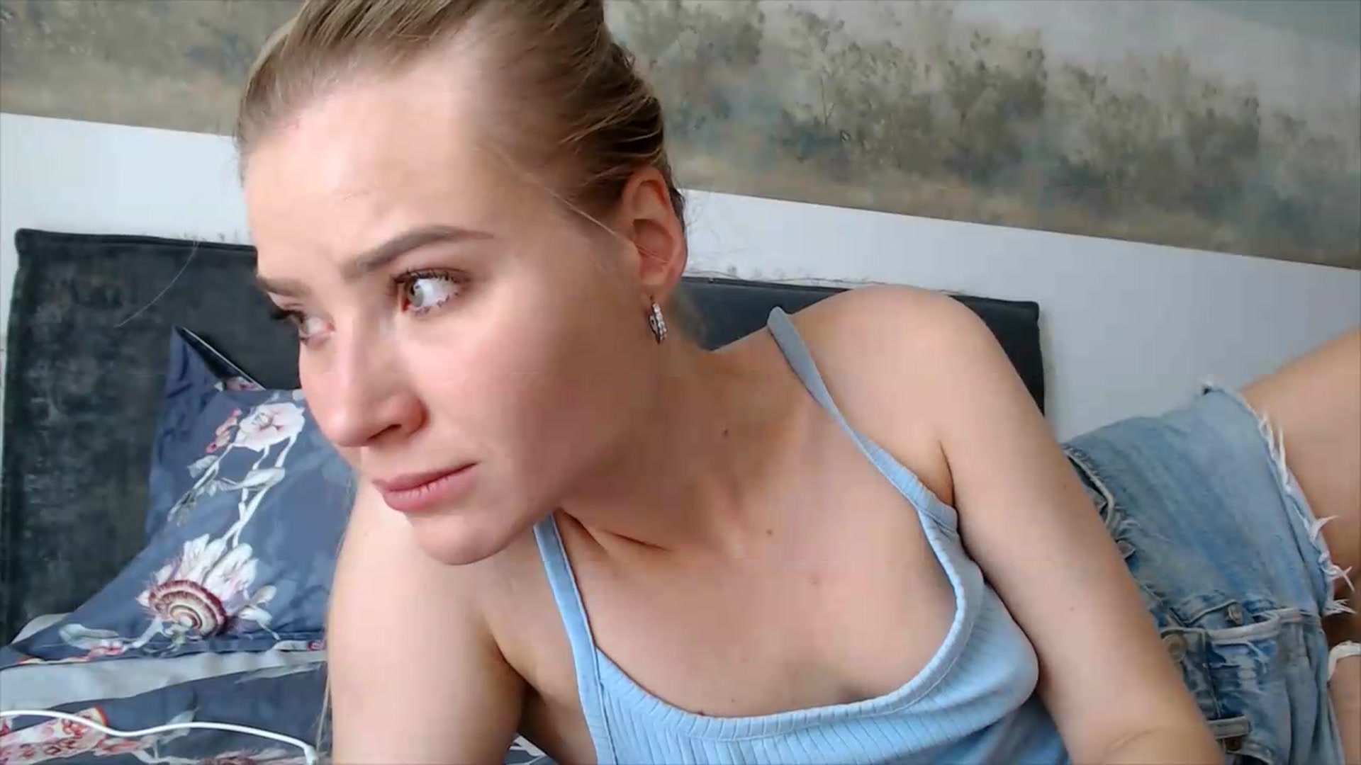 Gallery image thumbnail from fiancee's myfreecams stream on, 06/23/2026, 04:51 image 12 of 20