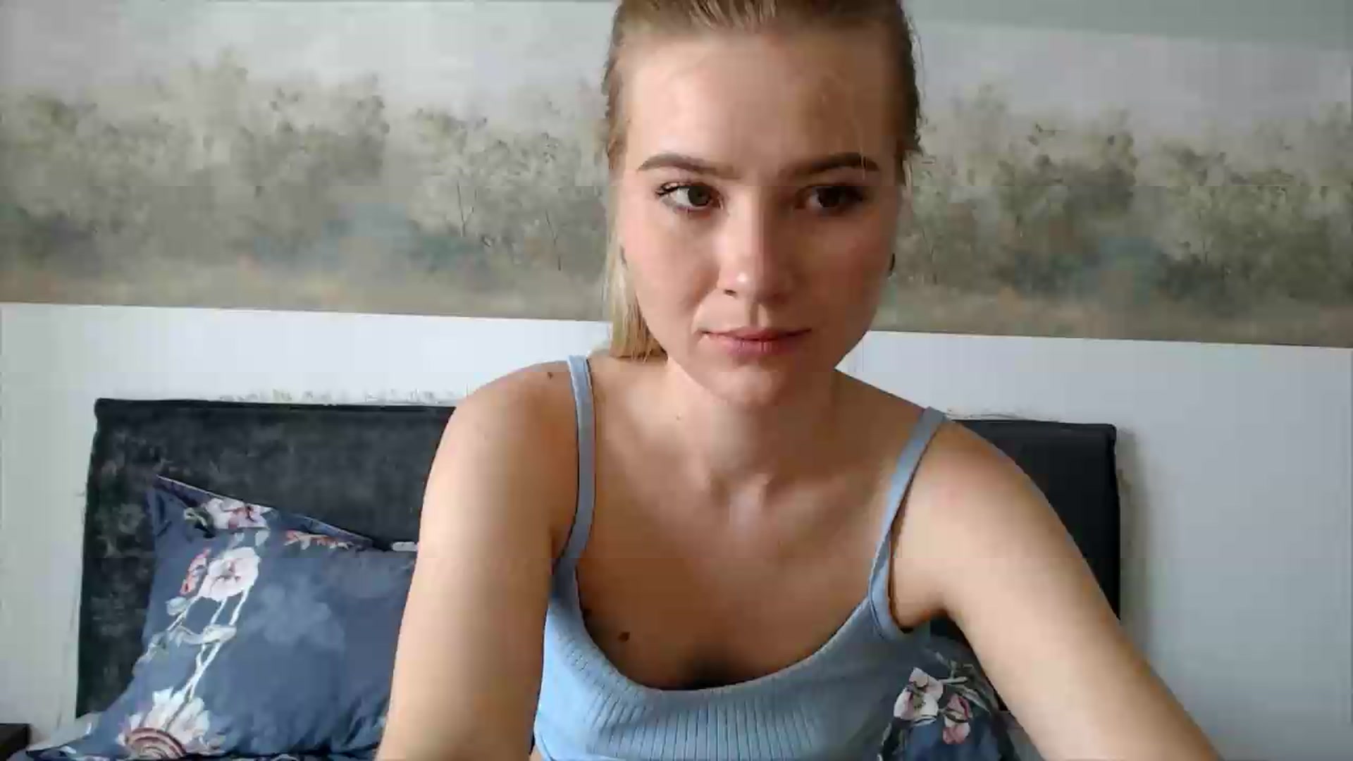 Gallery image thumbnail from fiancee's myfreecams stream on, 06/23/2026, 05:48 image 11 of 20