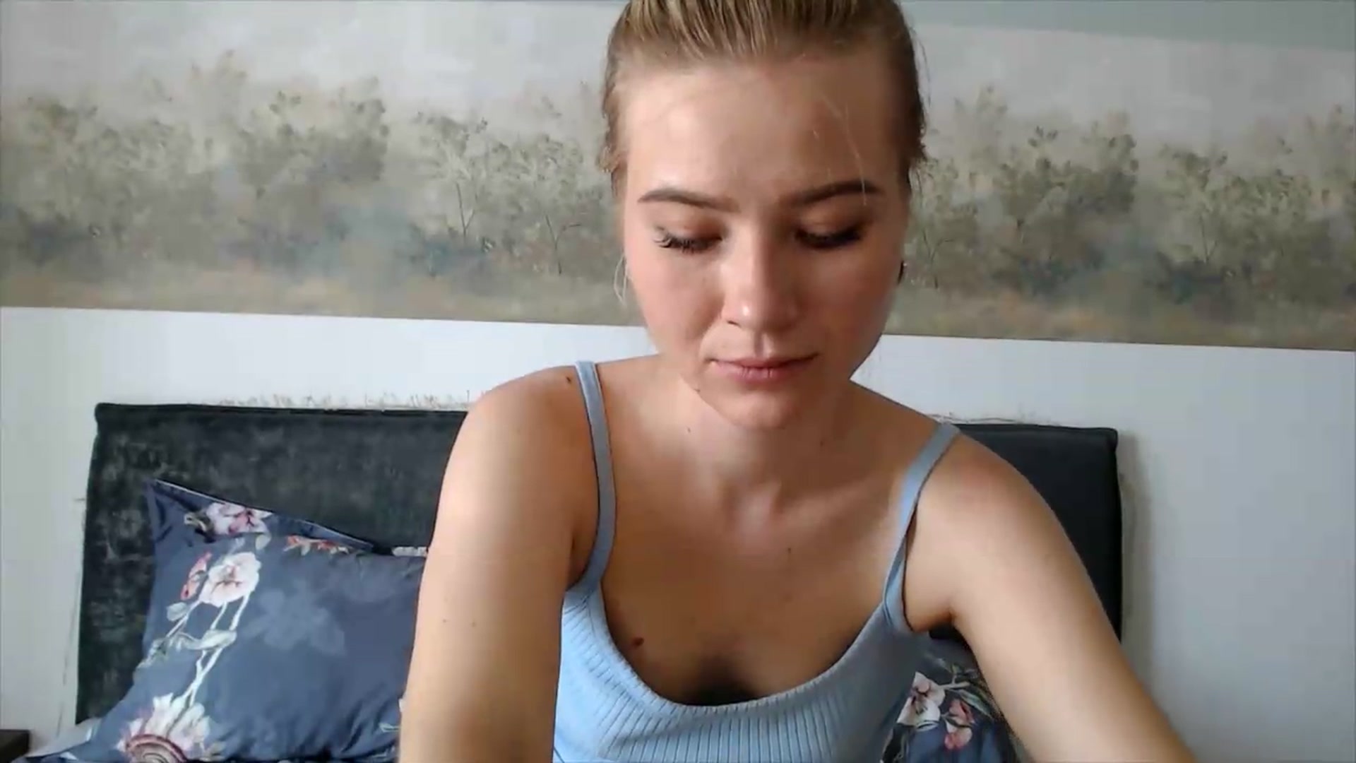 Gallery image thumbnail from fiancee's myfreecams stream on, 06/23/2026, 05:48 image 8 of 20