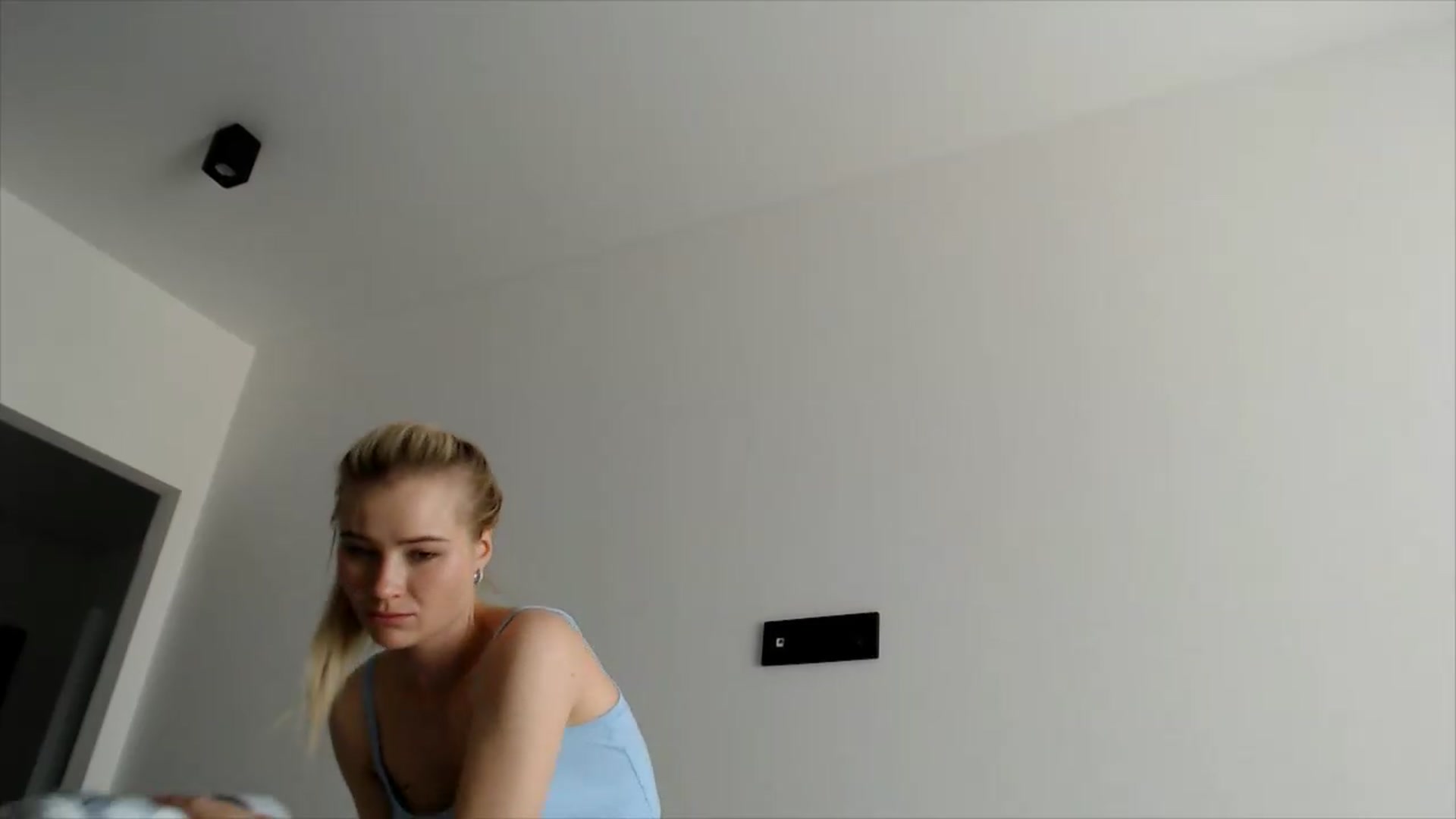 Gallery image thumbnail from fiancee's myfreecams stream on, 06/23/2026, 06:18 image 19 of 20