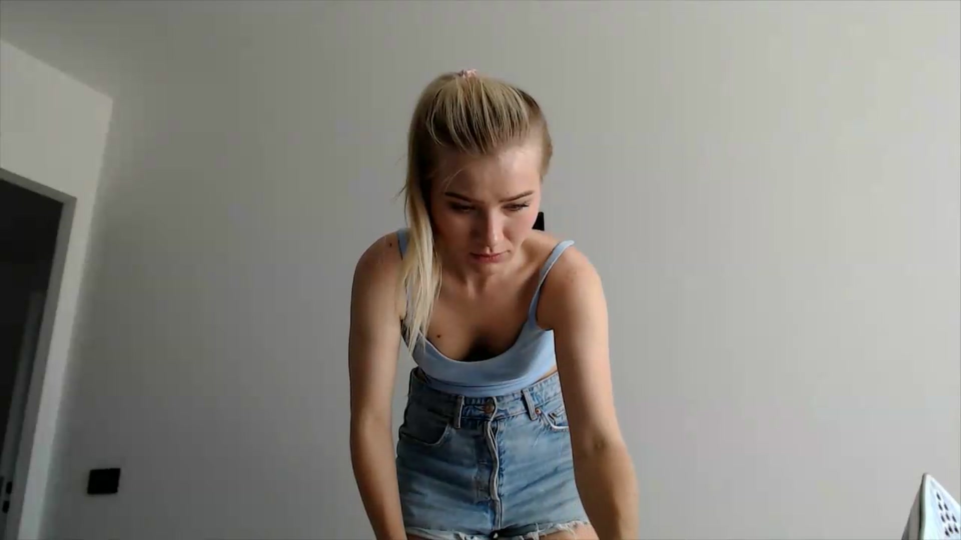 Gallery image thumbnail from fiancee's myfreecams stream on, 06/23/2026, 06:18 image 16 of 20