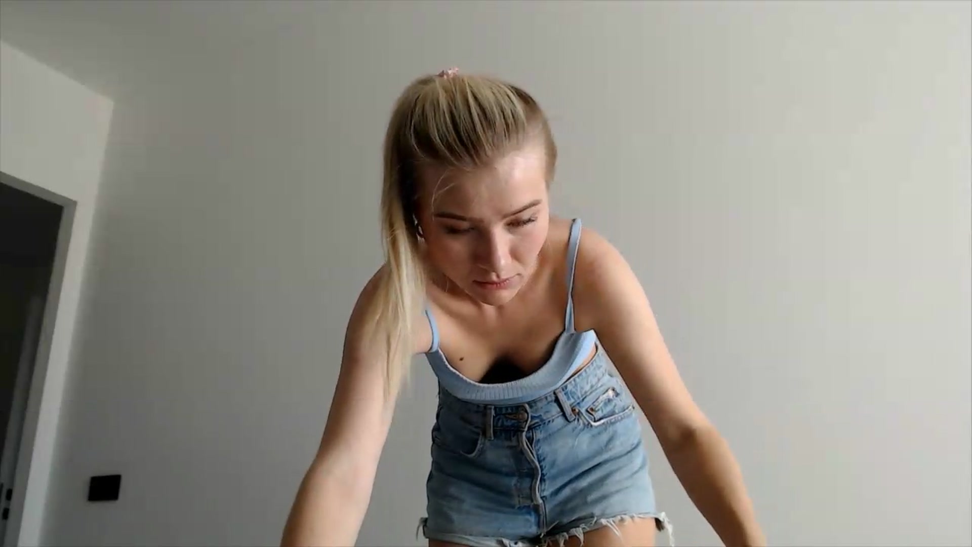 Gallery image thumbnail from fiancee's myfreecams stream on, 06/23/2026, 06:18 image 18 of 20