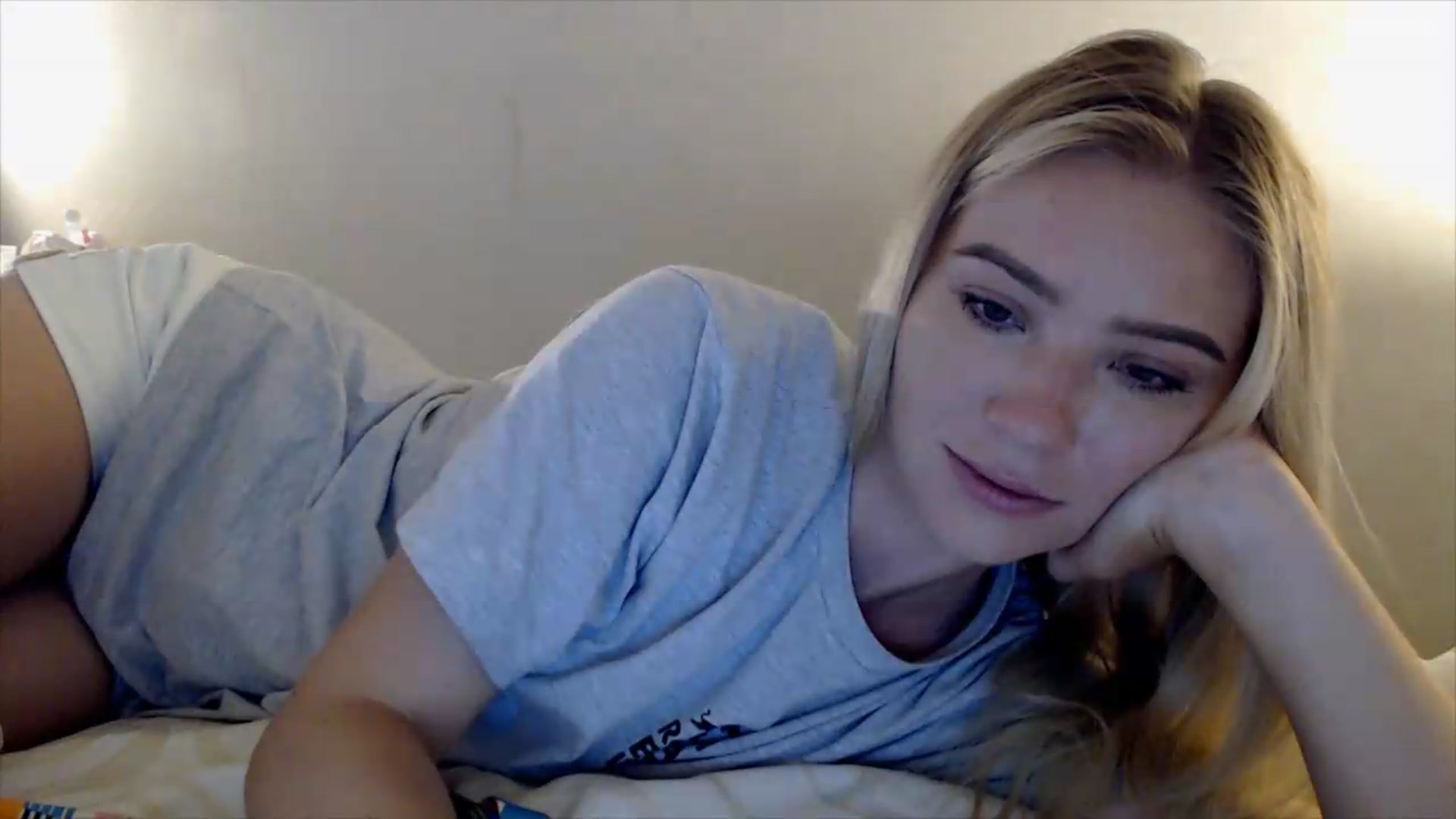 Gallery image thumbnail from fiancee's myfreecams stream on, 06/28/2026, 06:41 image 3 of 20