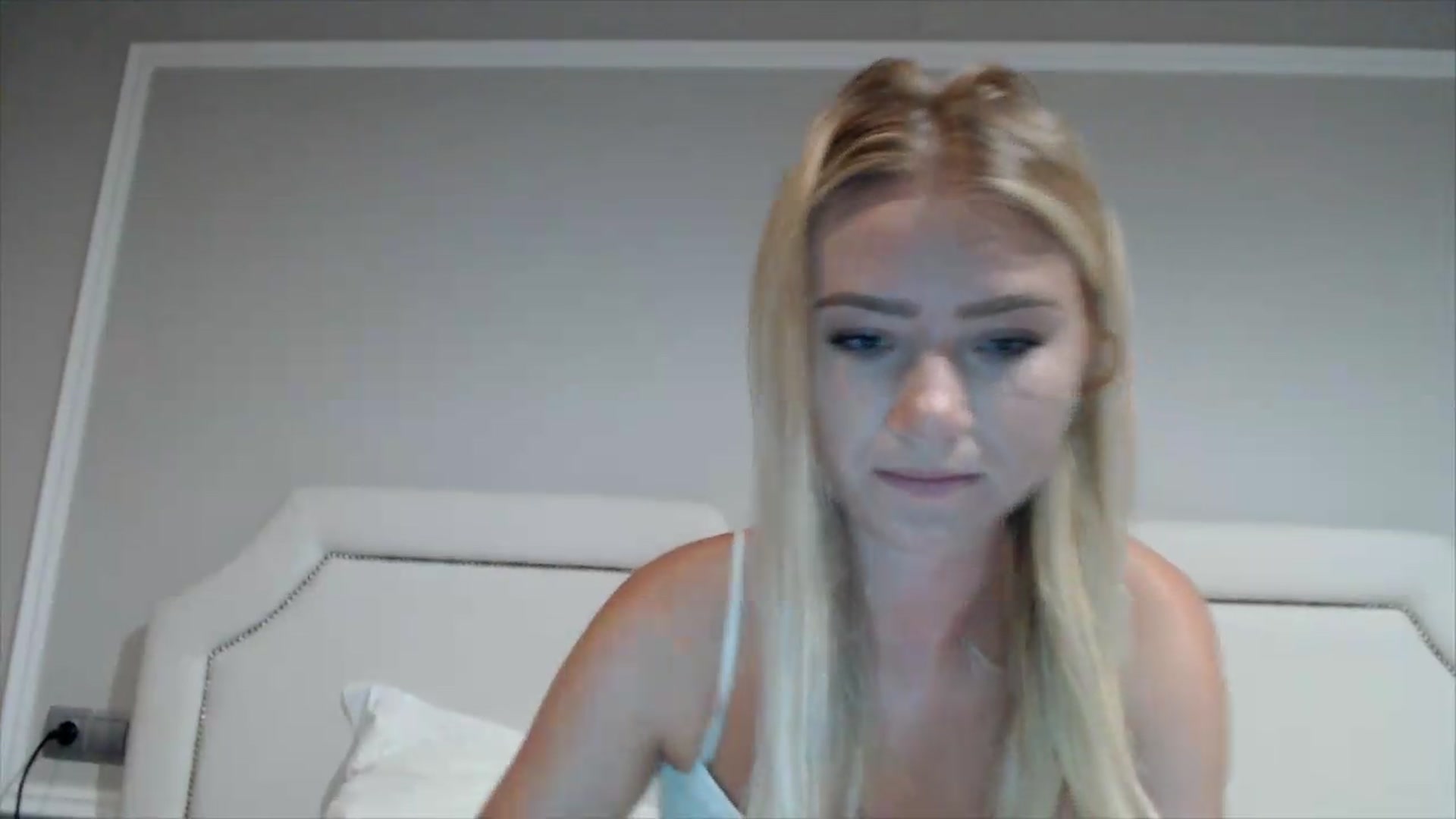 Gallery image thumbnail from fiancee's myfreecams stream on, 07/08/2026, 04:54 image 20 of 20