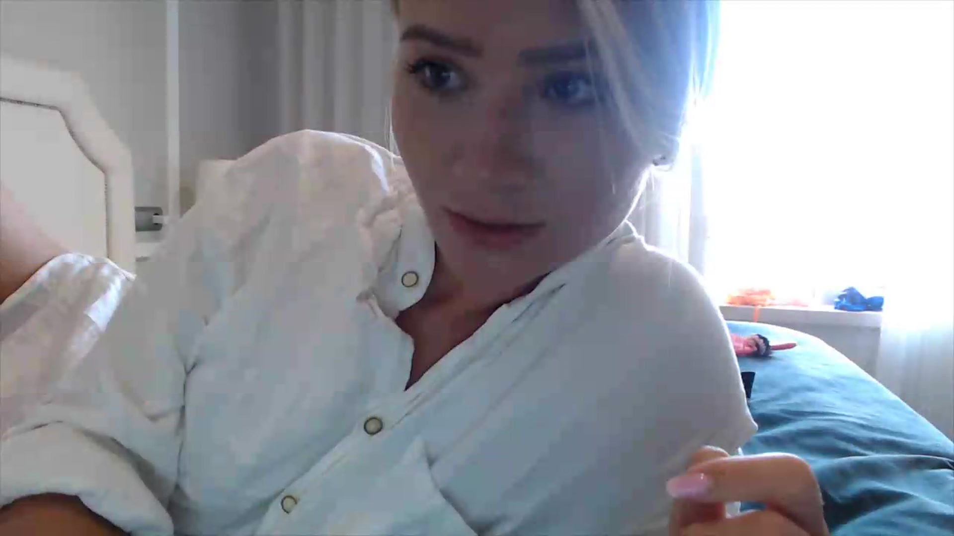 Gallery image thumbnail from fiancee's myfreecams stream on, 07/08/2026, 06:40 image 13 of 20