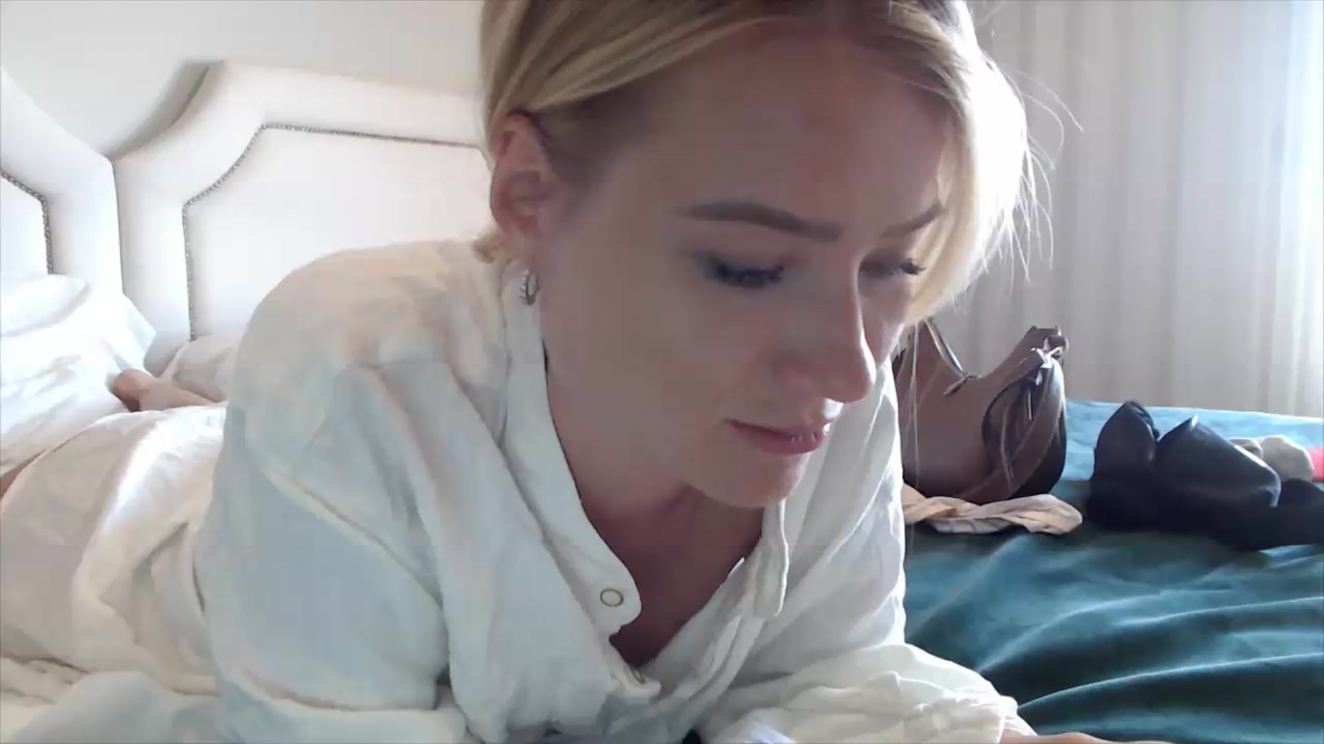 Gallery image thumbnail from fiancee's myfreecams stream on, 07/08/2026, 06:40 image 19 of 20