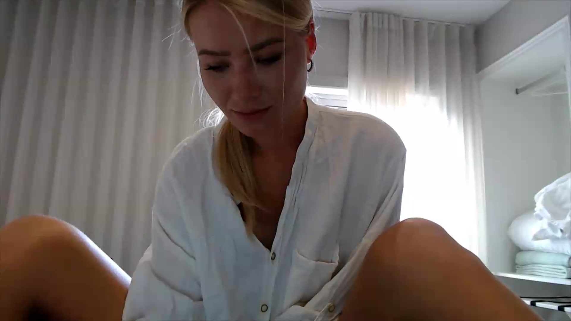 Gallery image thumbnail from fiancee's myfreecams stream on, 07/08/2026, 06:40 image 9 of 20