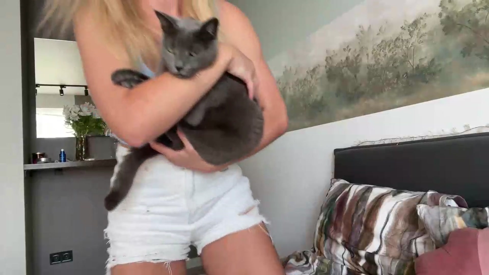 Gallery image thumbnail from fiancee's myfreecams stream on, 08/18/2026, 04:15 image 9 of 20