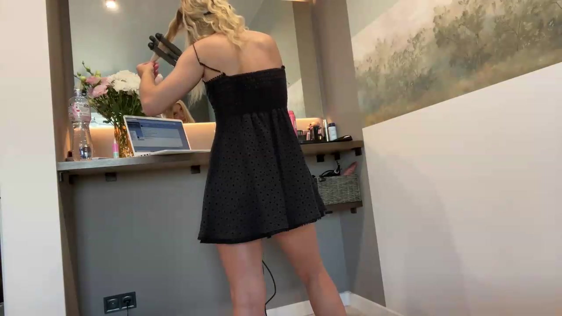 Gallery image thumbnail from fiancee's myfreecams stream on, 08/29/2026, 16:19 image 11 of 20