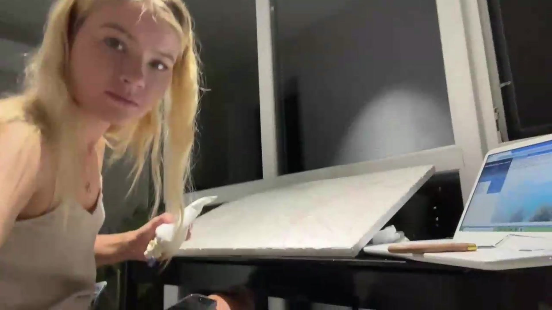 Gallery image thumbnail from fiancee's myfreecams stream on, 08/31/2026, 18:12 image 2 of 20