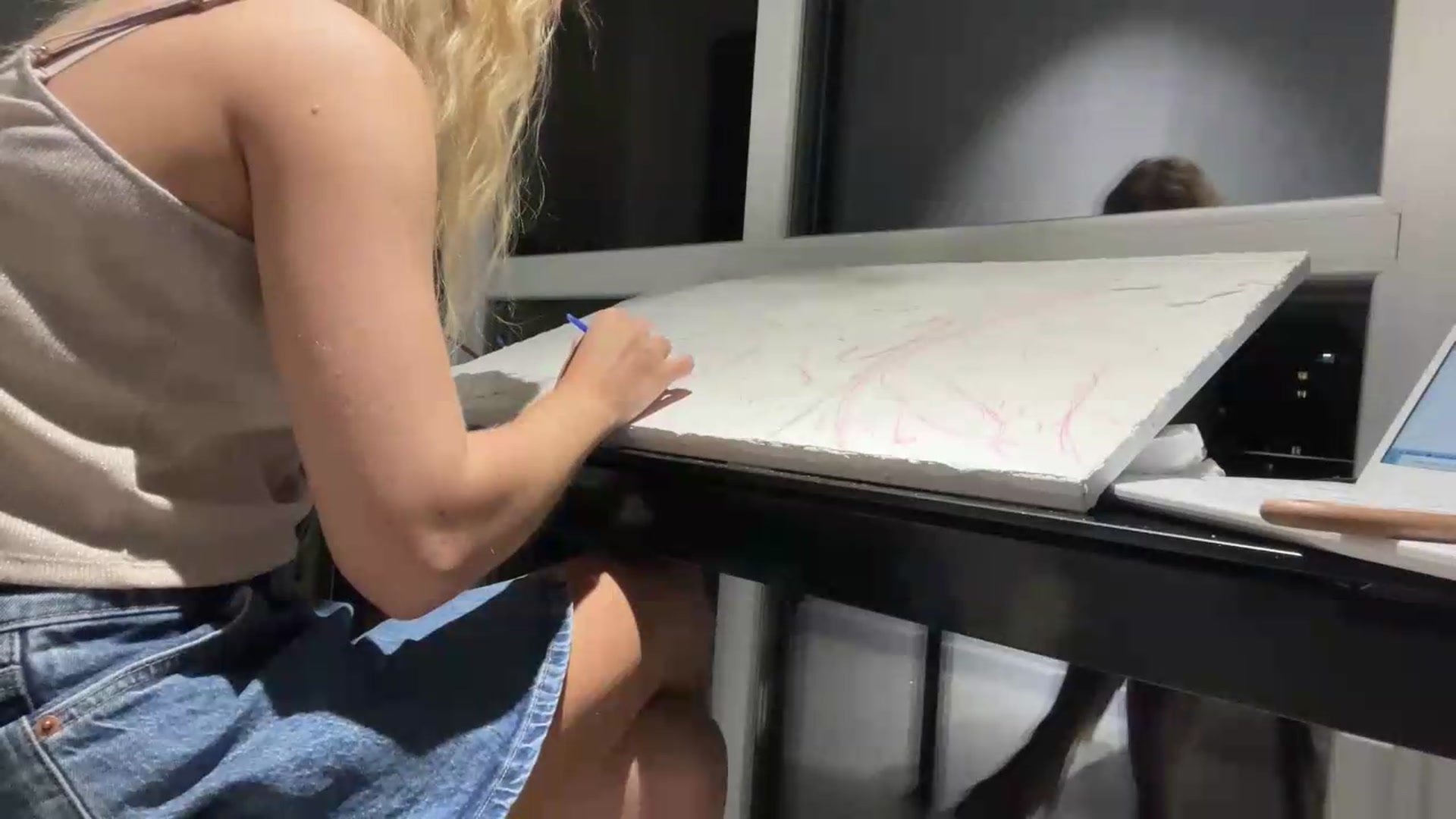 Gallery image thumbnail from fiancee's myfreecams stream on, 08/31/2026, 18:12 image 18 of 20