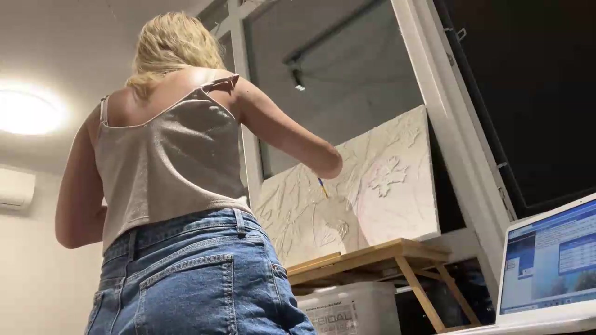 Gallery image thumbnail from fiancee's myfreecams stream on, 08/31/2026, 19:40 image 17 of 20