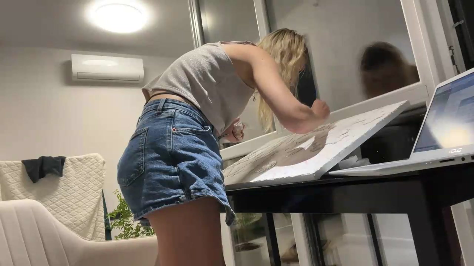 Gallery image thumbnail from fiancee's myfreecams stream on, 08/31/2026, 19:40 image 14 of 20
