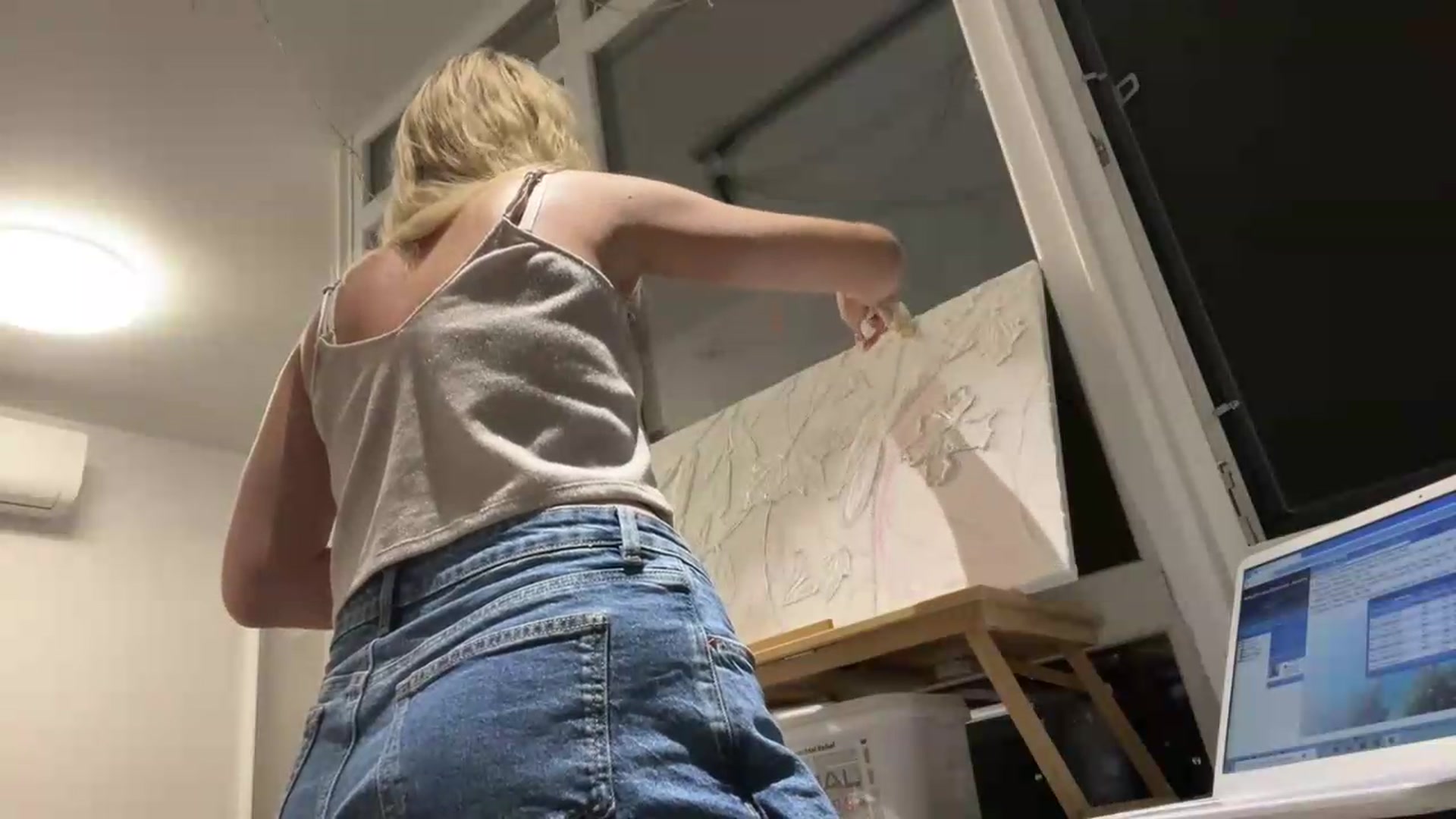 Gallery image thumbnail from fiancee's myfreecams stream on, 08/31/2026, 19:40 image 18 of 20