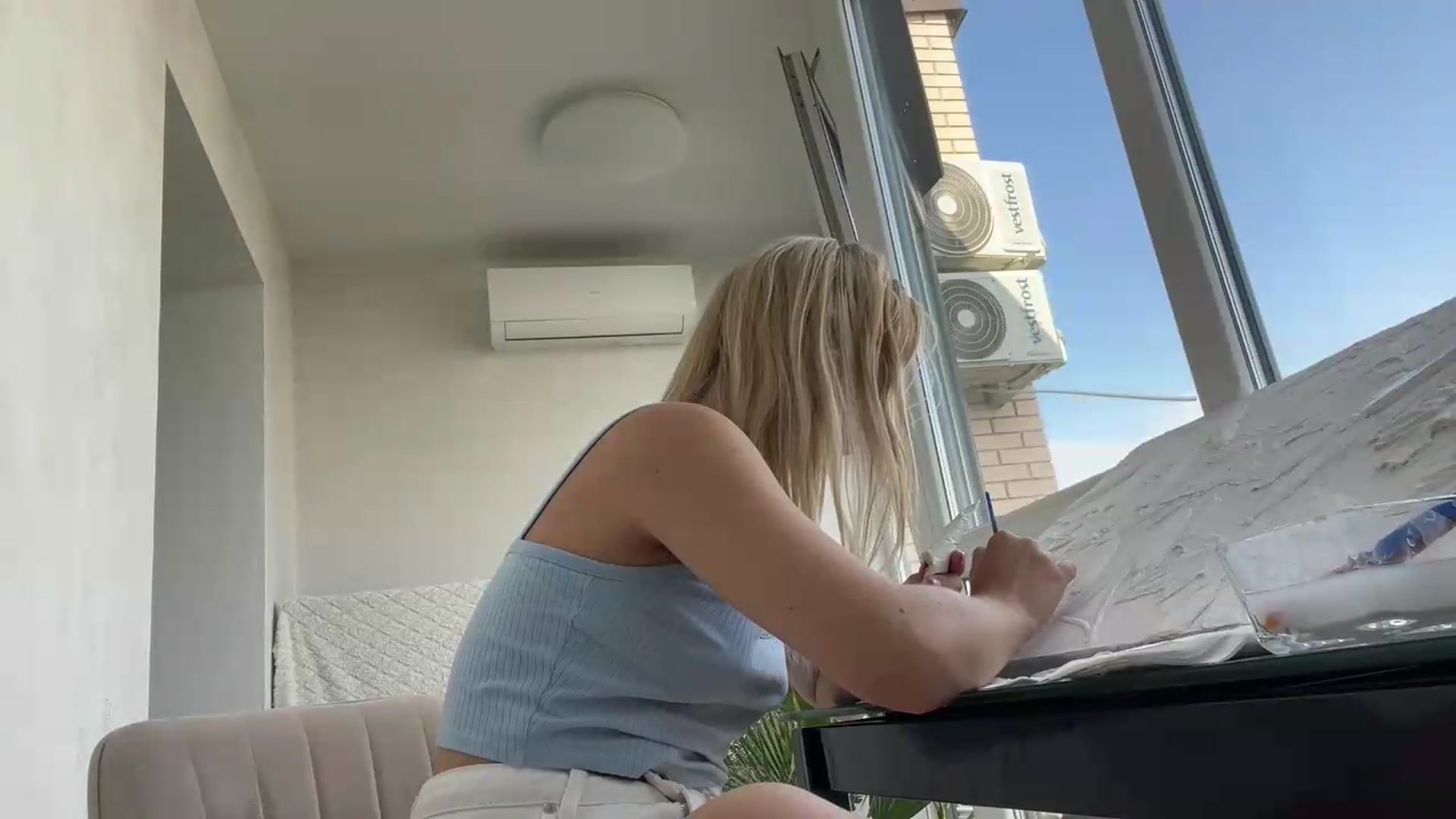 Gallery image thumbnail from fiancee's myfreecams stream on, 09/11/2026, 08:17 image 10 of 20