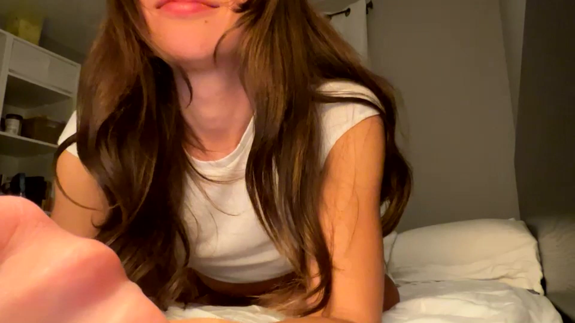 Gallery image thumbnail from fionaapples's myfreecams stream on, 07/10/2023, 08:29 image 13 of 20