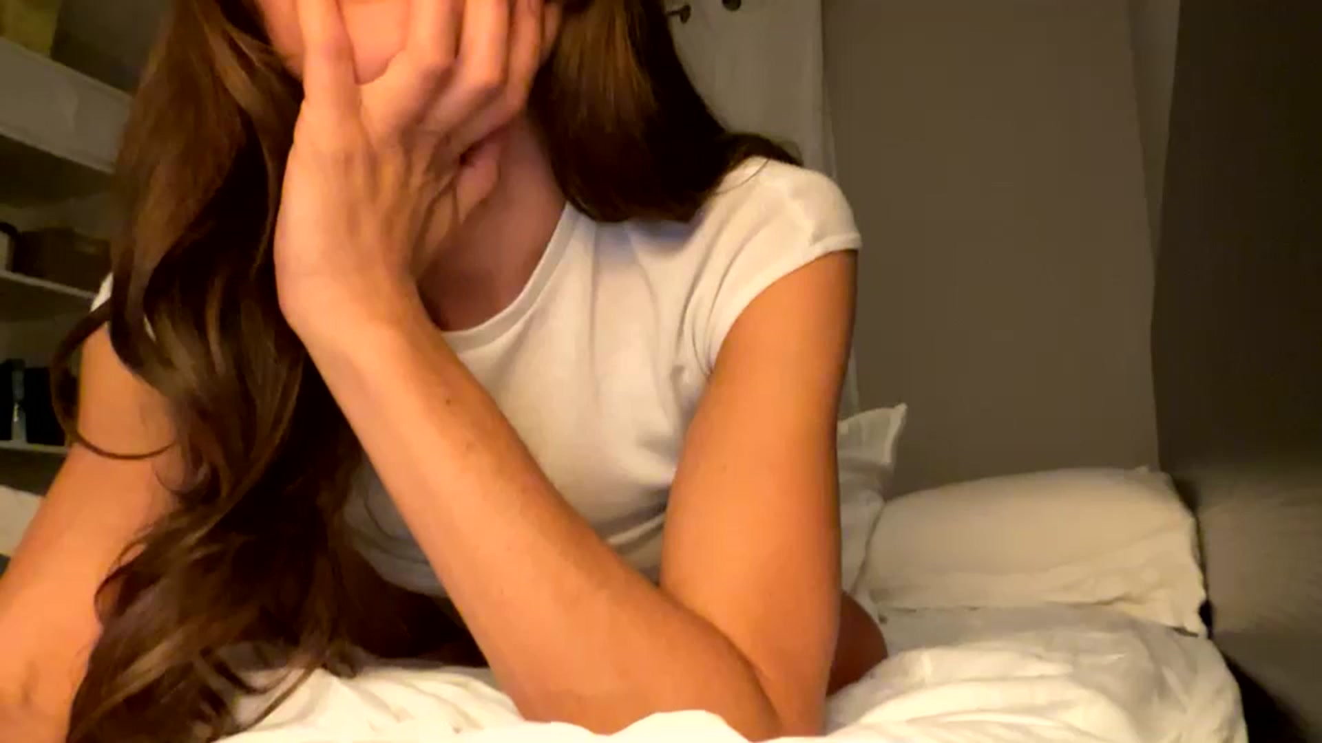 Gallery image thumbnail from fionaapples's myfreecams stream on, 07/10/2023, 08:29 image 12 of 20